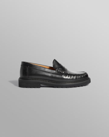 wax london men's S.T. Valentin - Black Smooth Leather Loafers