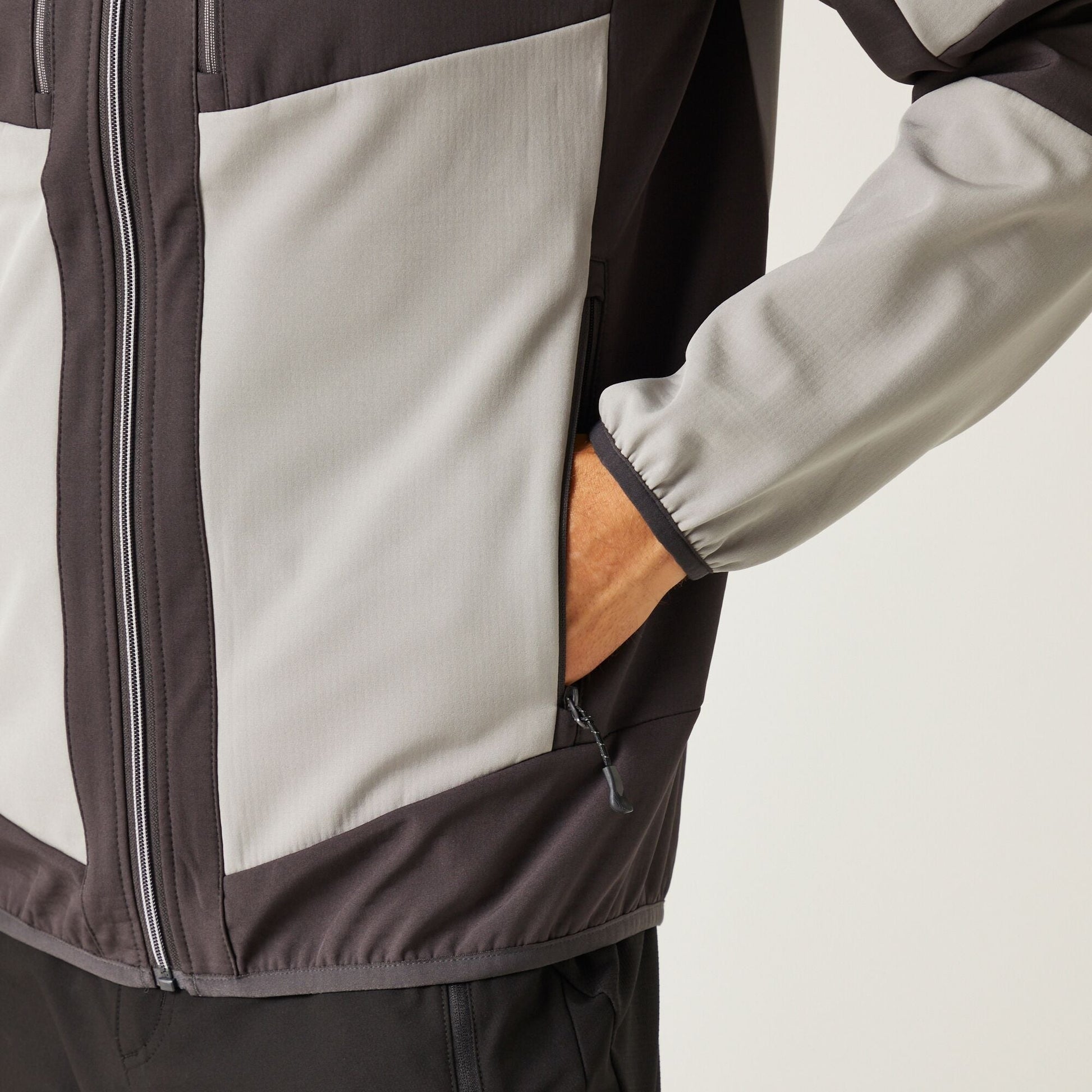 Regatta E-Volve Unisex 2-Layer Softshell Jacket | Breathable Stretch | 4 Colours | XS-3XL - Summer Jacket - Logo Free Clothing
