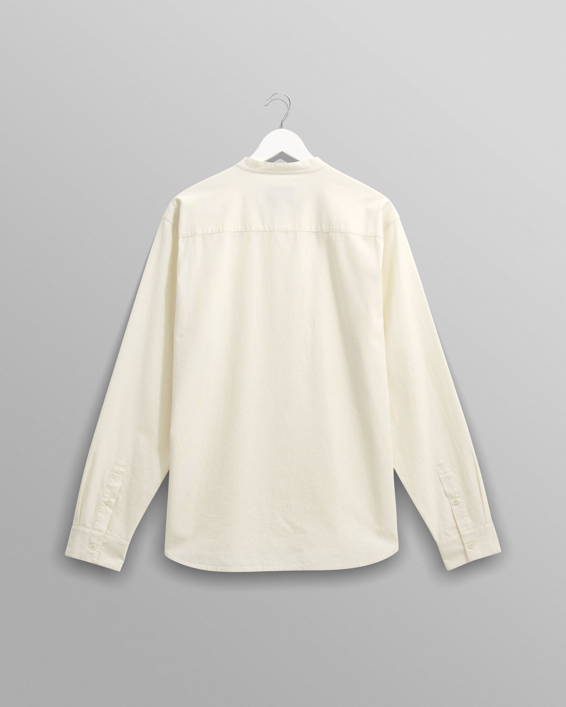 wax london men's Abbot - Ecru Grandad Collar Cotton Chambray Shirt