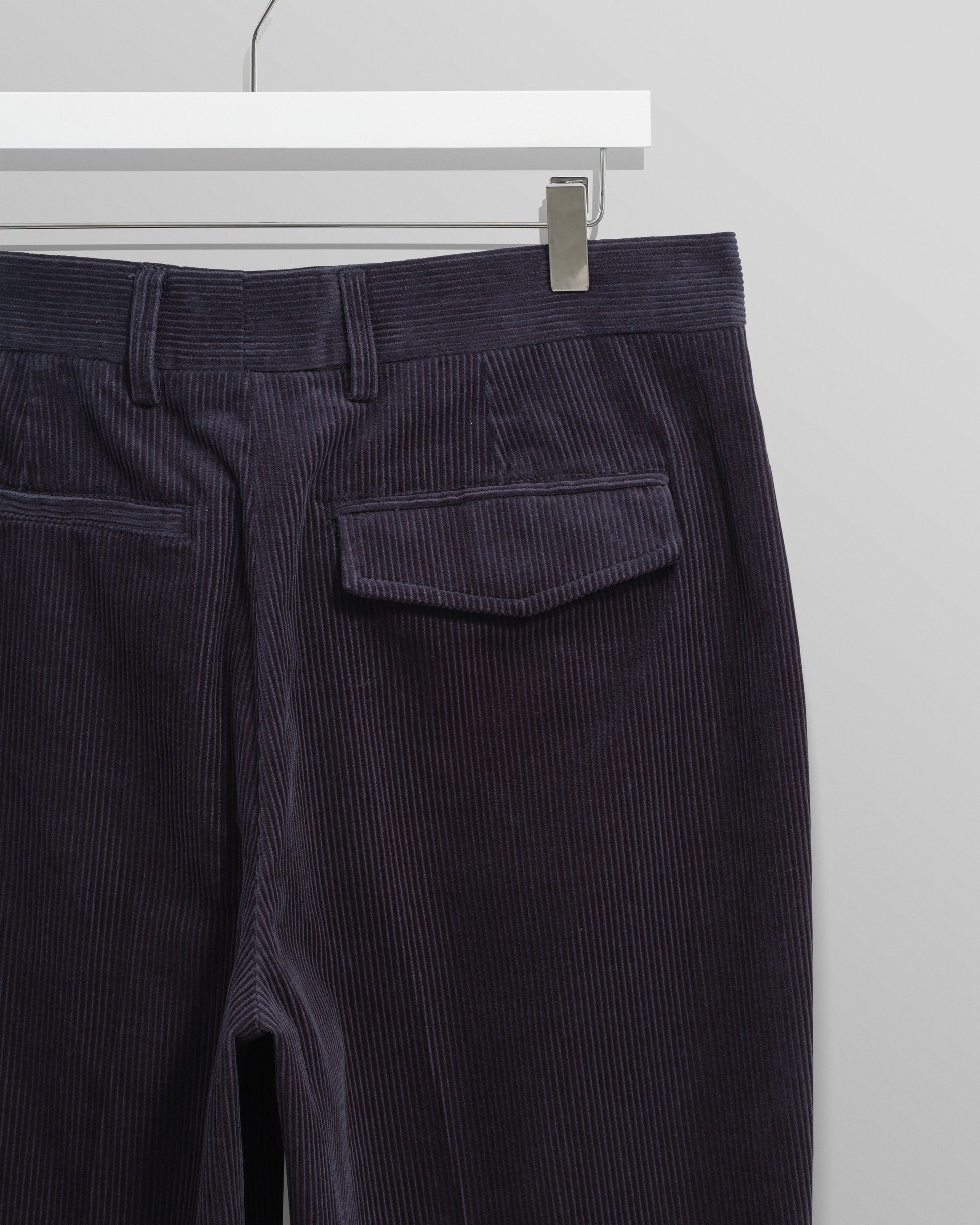 wax london men's Aubyn - Navy Soft Corduroy Pleated Trousers