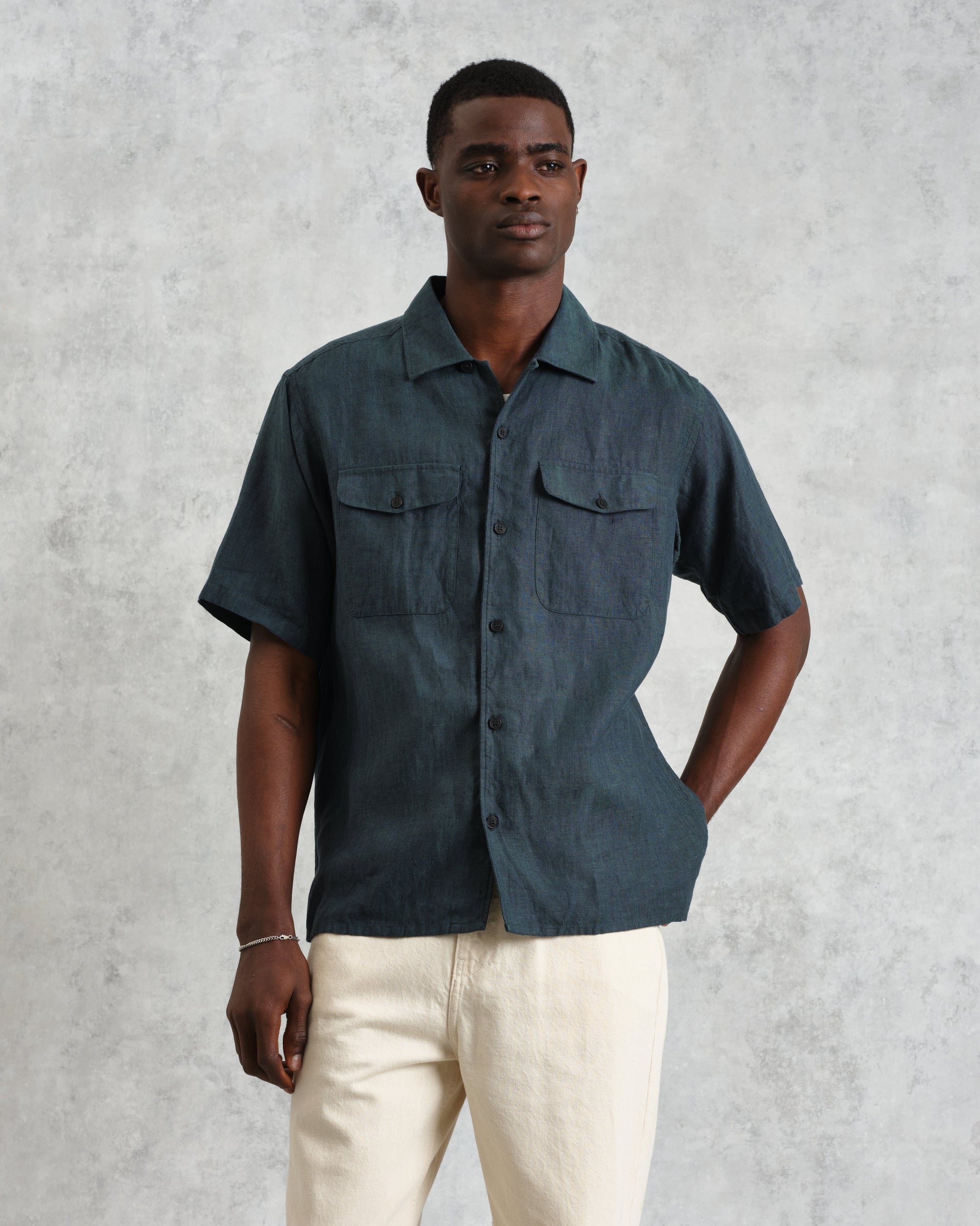 wax london men's Bartlett - Dark Green Two-Tone Linen Short-Sleeve Shirt