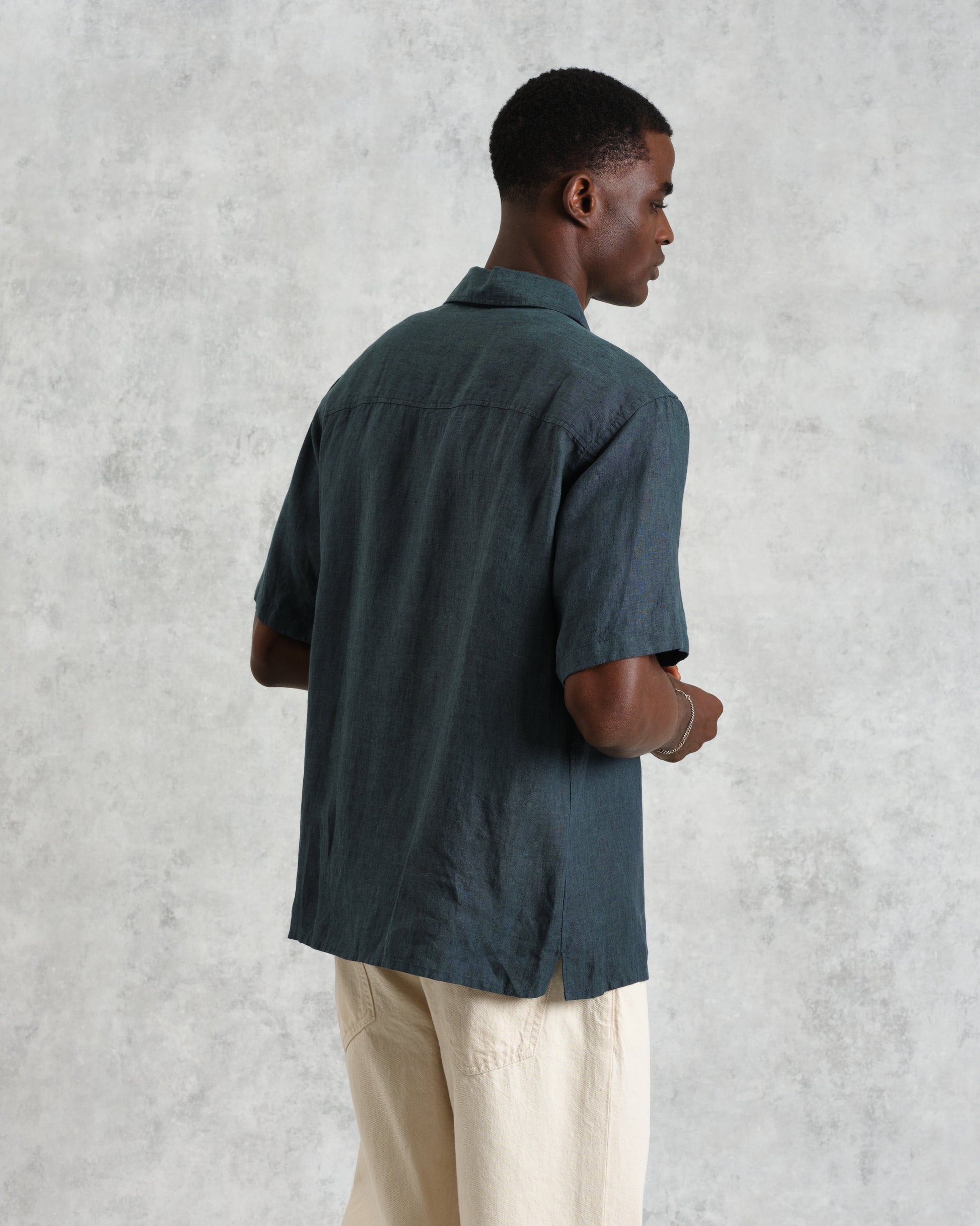 wax london men's Bartlett - Dark Green Two-Tone Linen Short-Sleeve Shirt