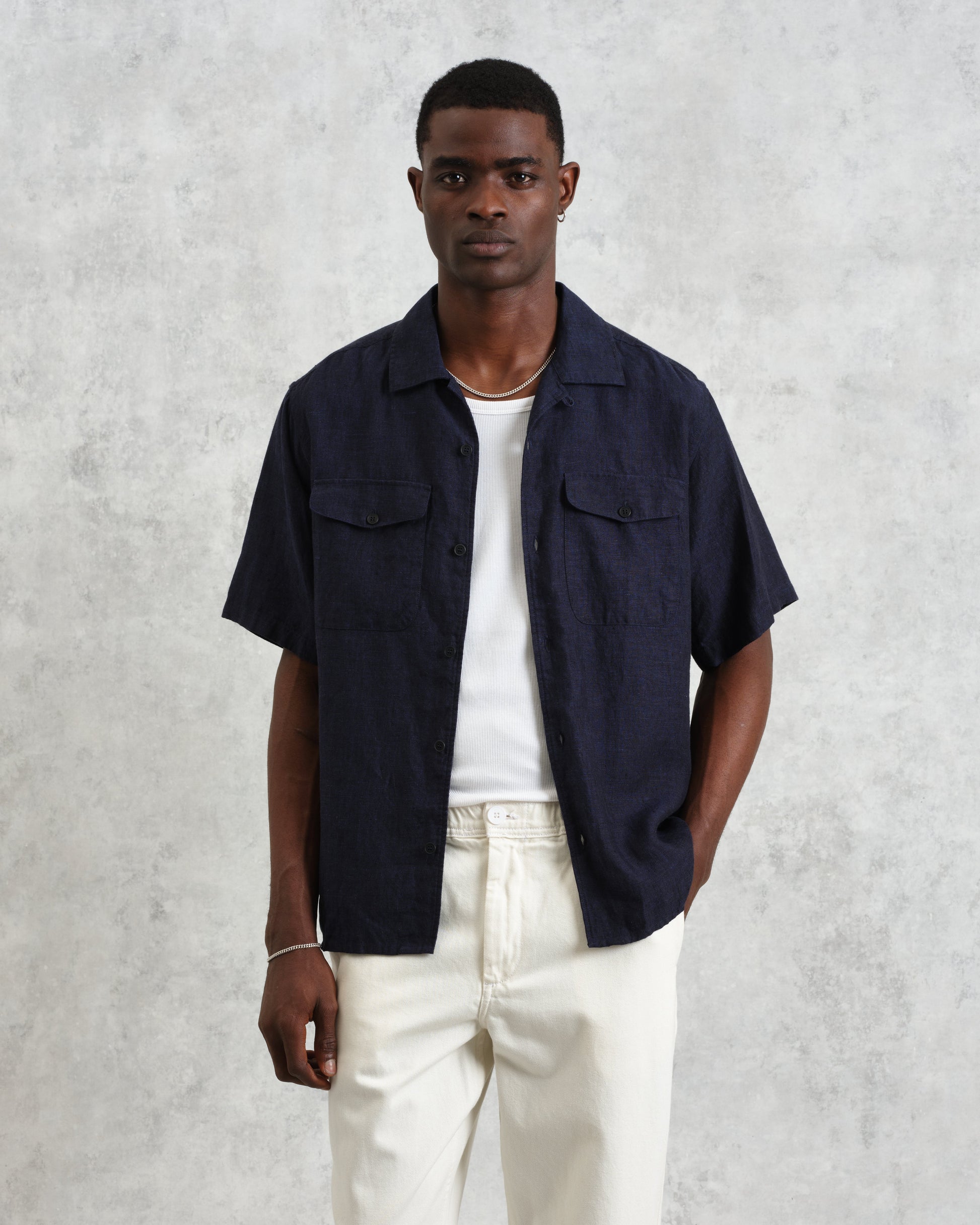 wax london men's Bartlett - Navy Two-Tone Linen Short-Sleeve Shirt