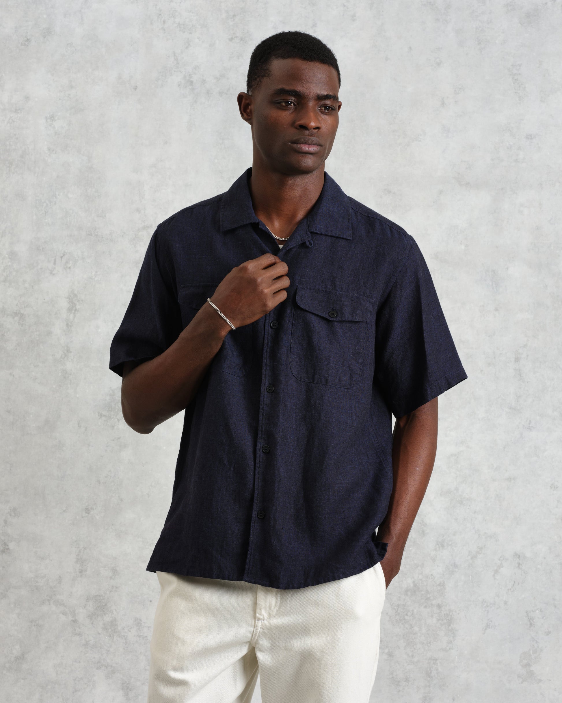 wax london men's Bartlett - Navy Two-Tone Linen Short-Sleeve Shirt