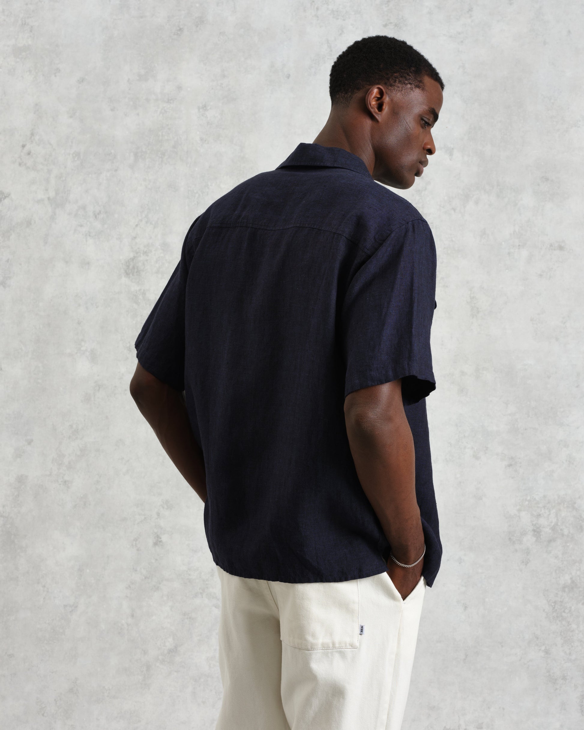 wax london men's Bartlett - Navy Two-Tone Linen Short-Sleeve Shirt