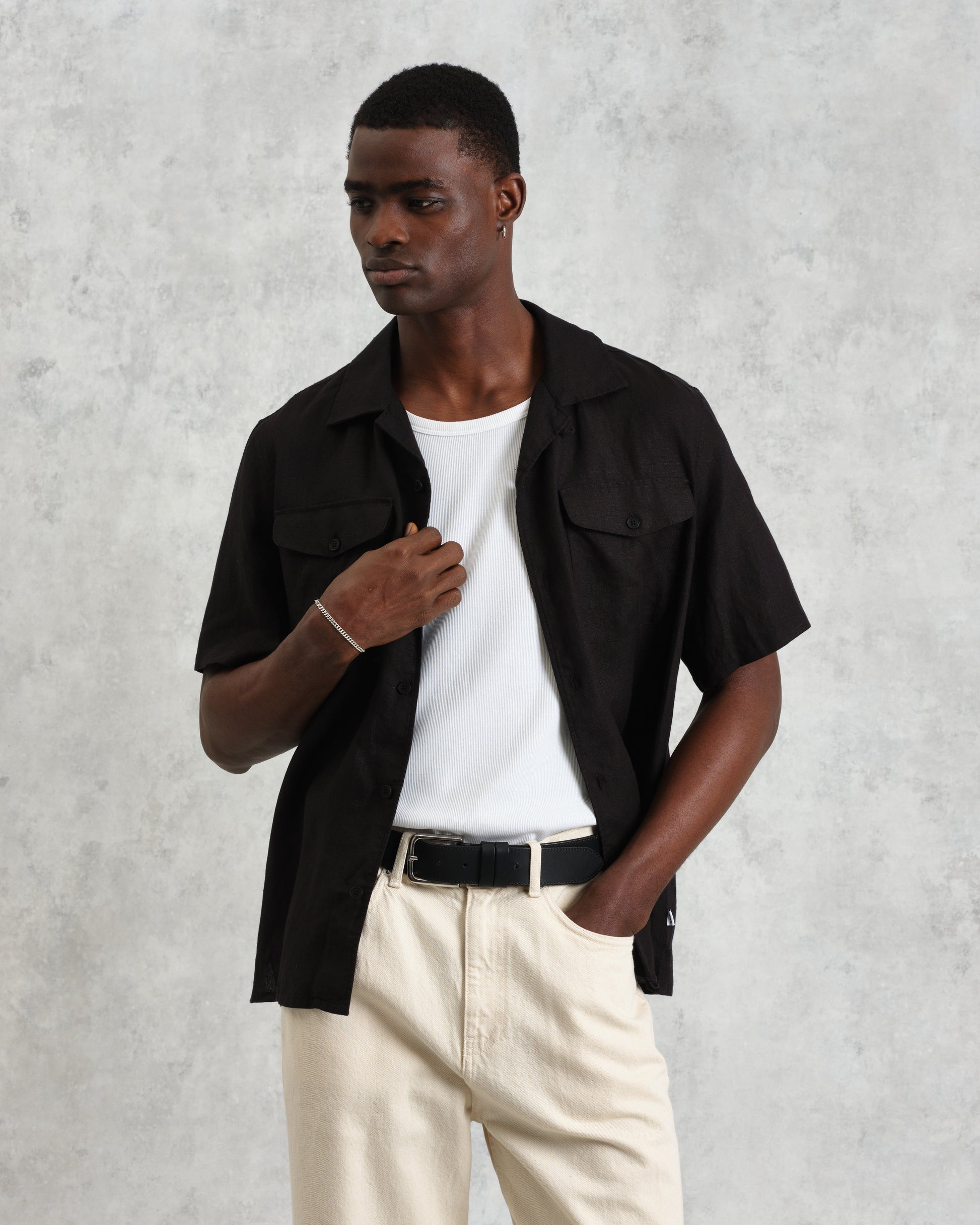 wax london men's Bartlett - Washed Black Linen Short-Sleeve Shirt
