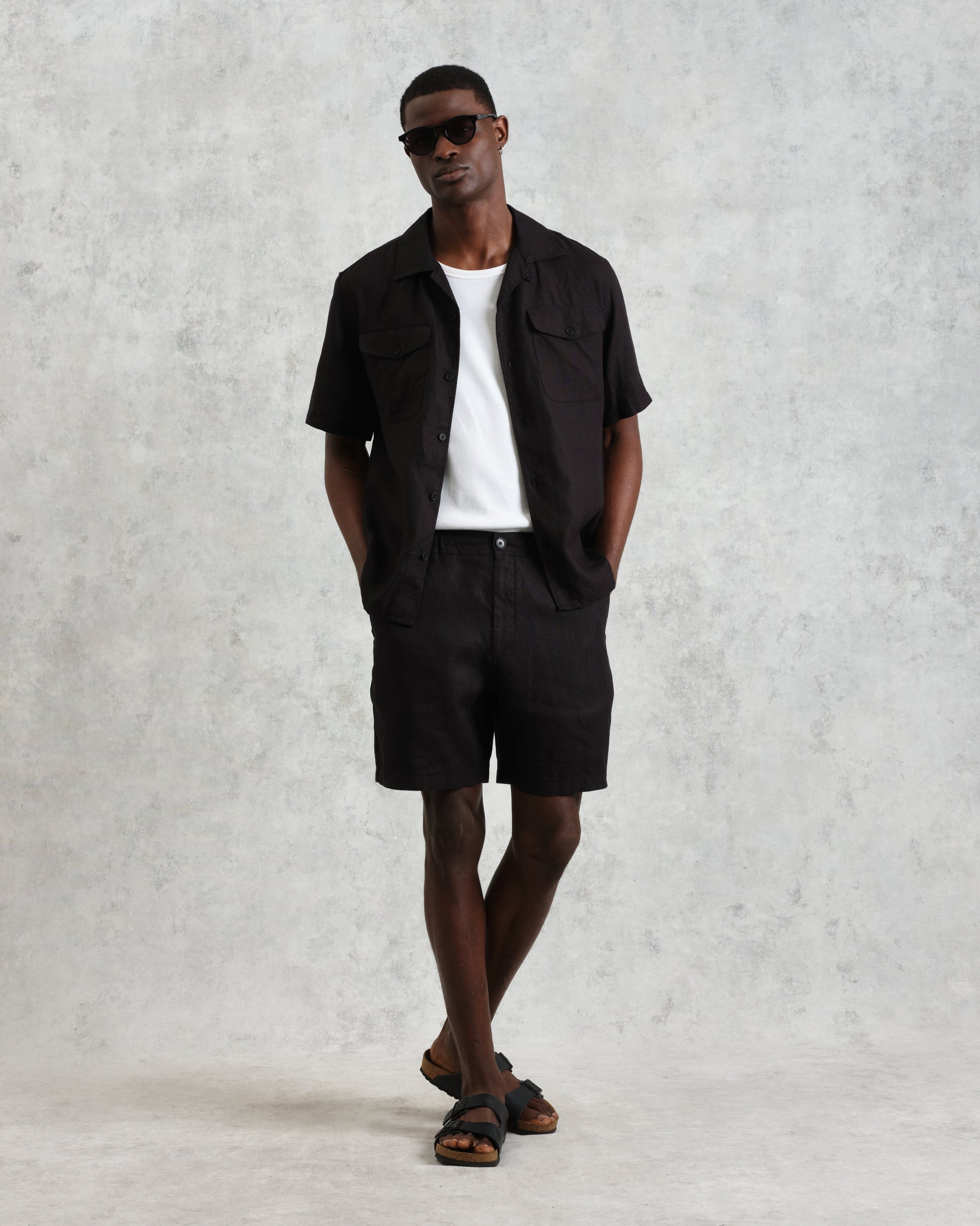 wax london men's Bartlett - Washed Black Linen Short-Sleeve Shirt