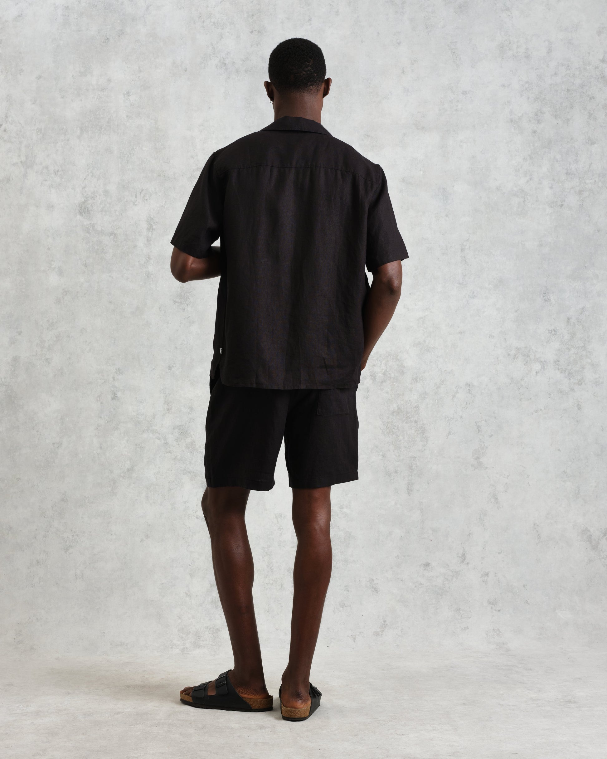 wax london men's Bartlett - Washed Black Linen Short-Sleeve Shirt