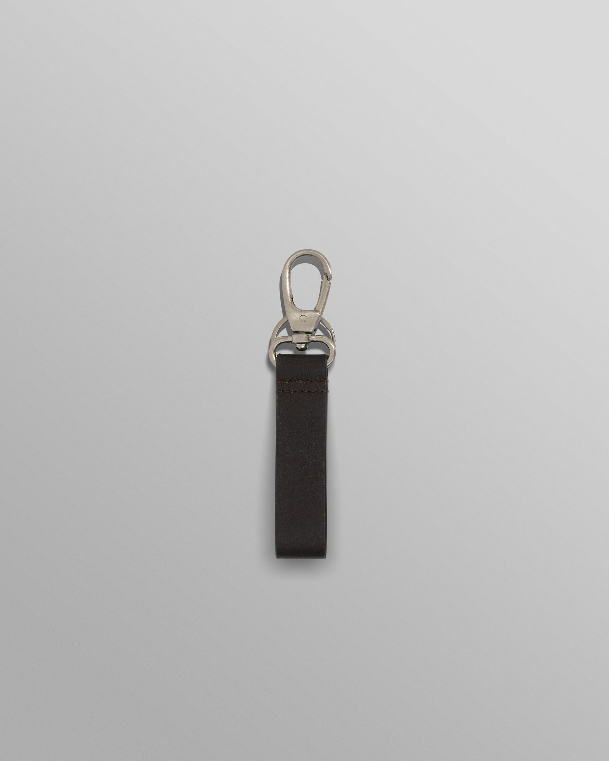 wax london men's Boston - Dark Brown Retro Grain Leather Keyring