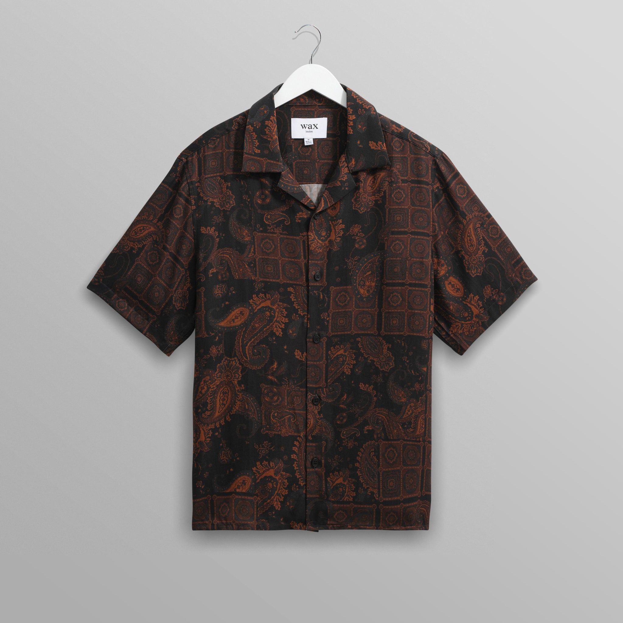 wax london men's Didcot - Black And Brown Paisley Short-Sleeve Shirt