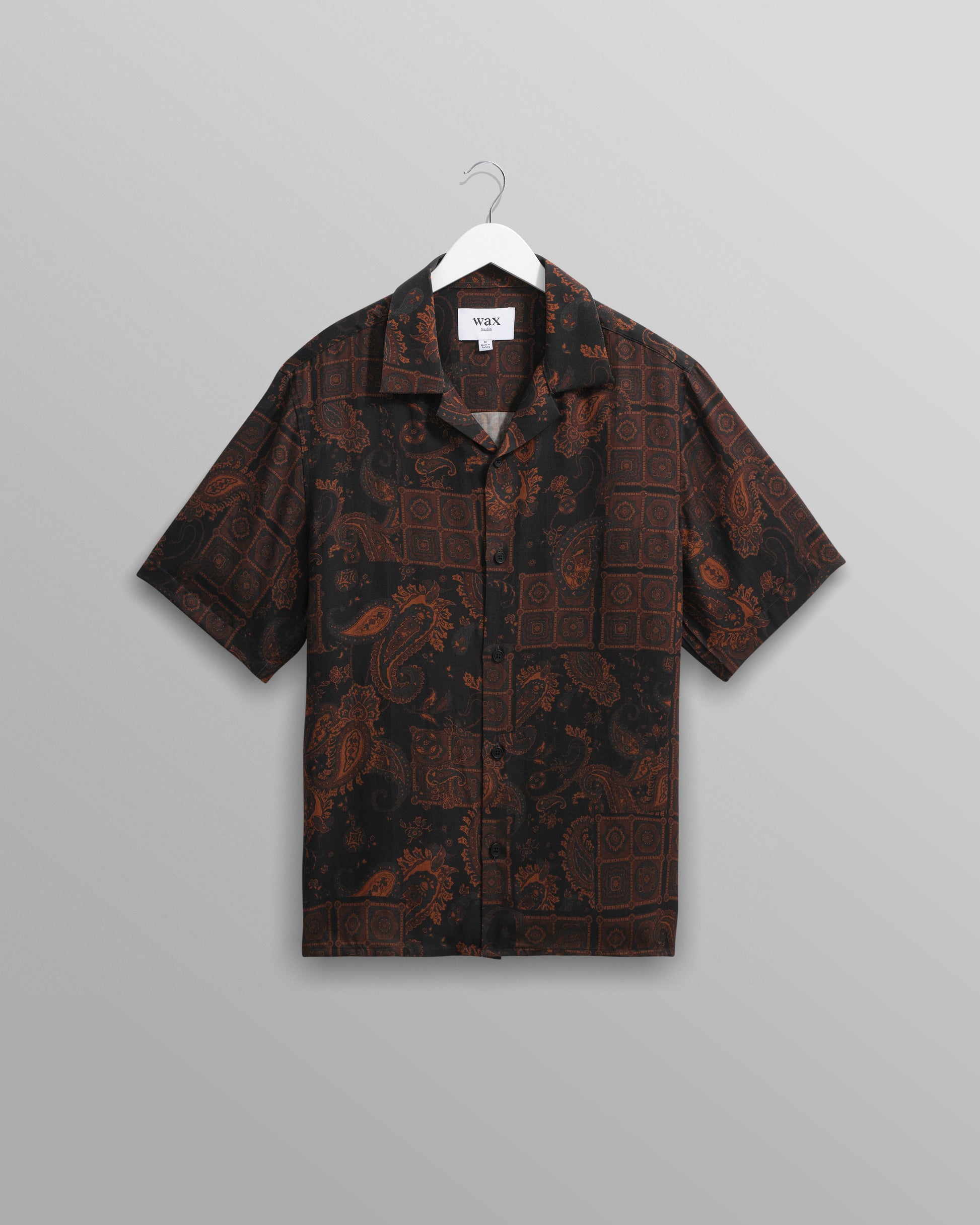 wax london men's Didcot - Black And Brown Paisley Short-Sleeve Shirt