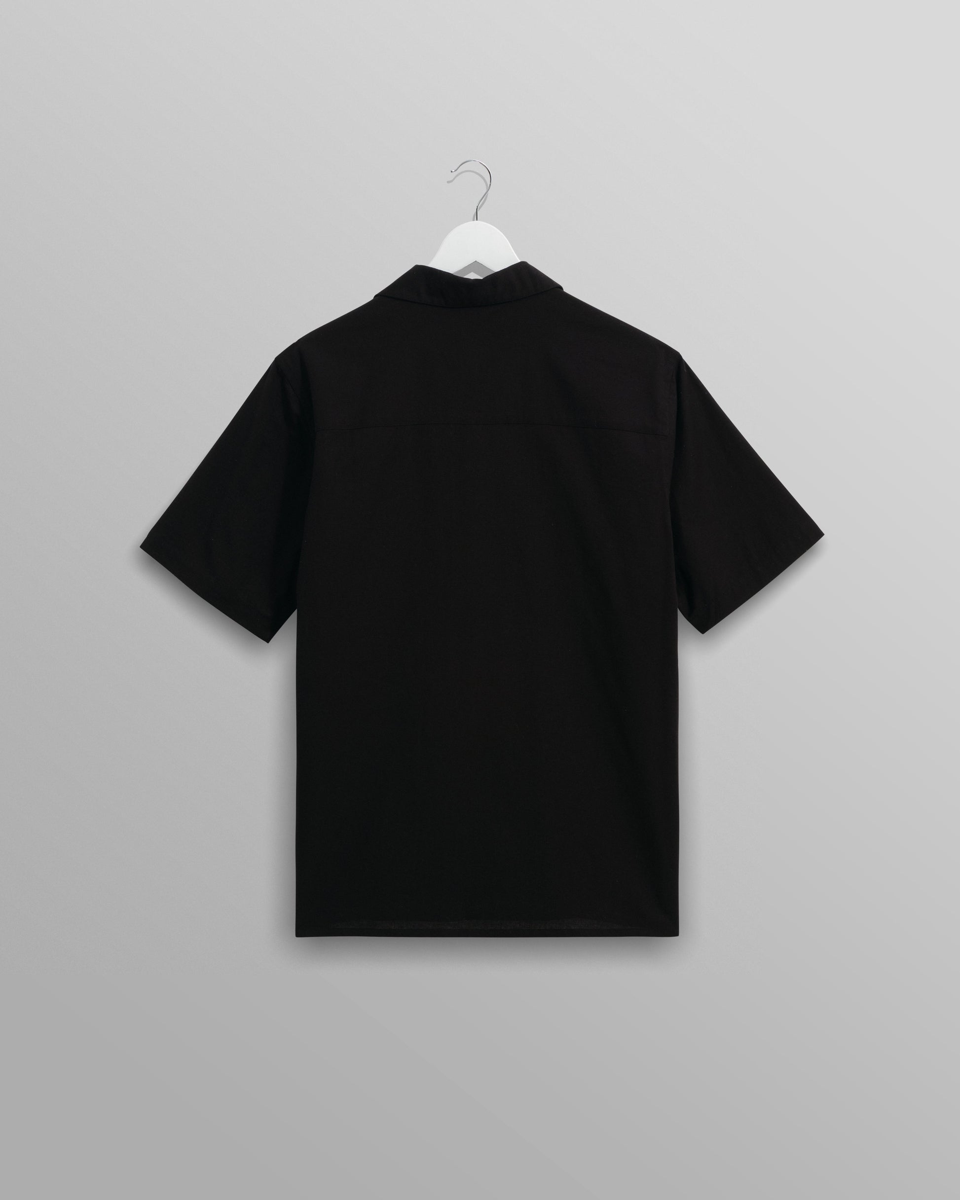 wax london men's Didcot - Black And Ecru Abstract Appliqué Short-Sleeve Shirt