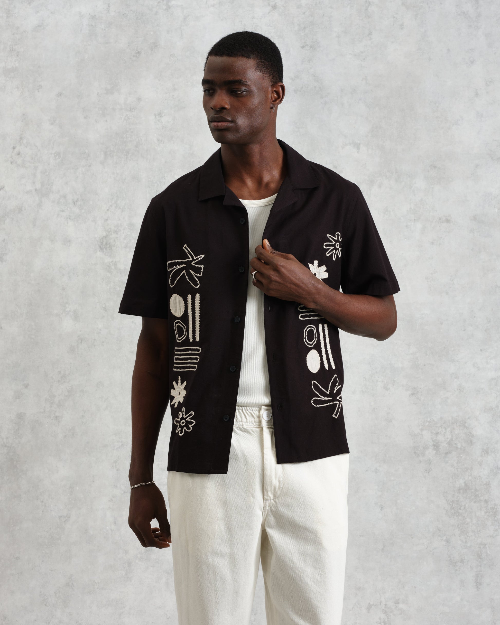 wax london men's Didcot - Black And Ecru Abstract Appliqué Short-Sleeve Shirt