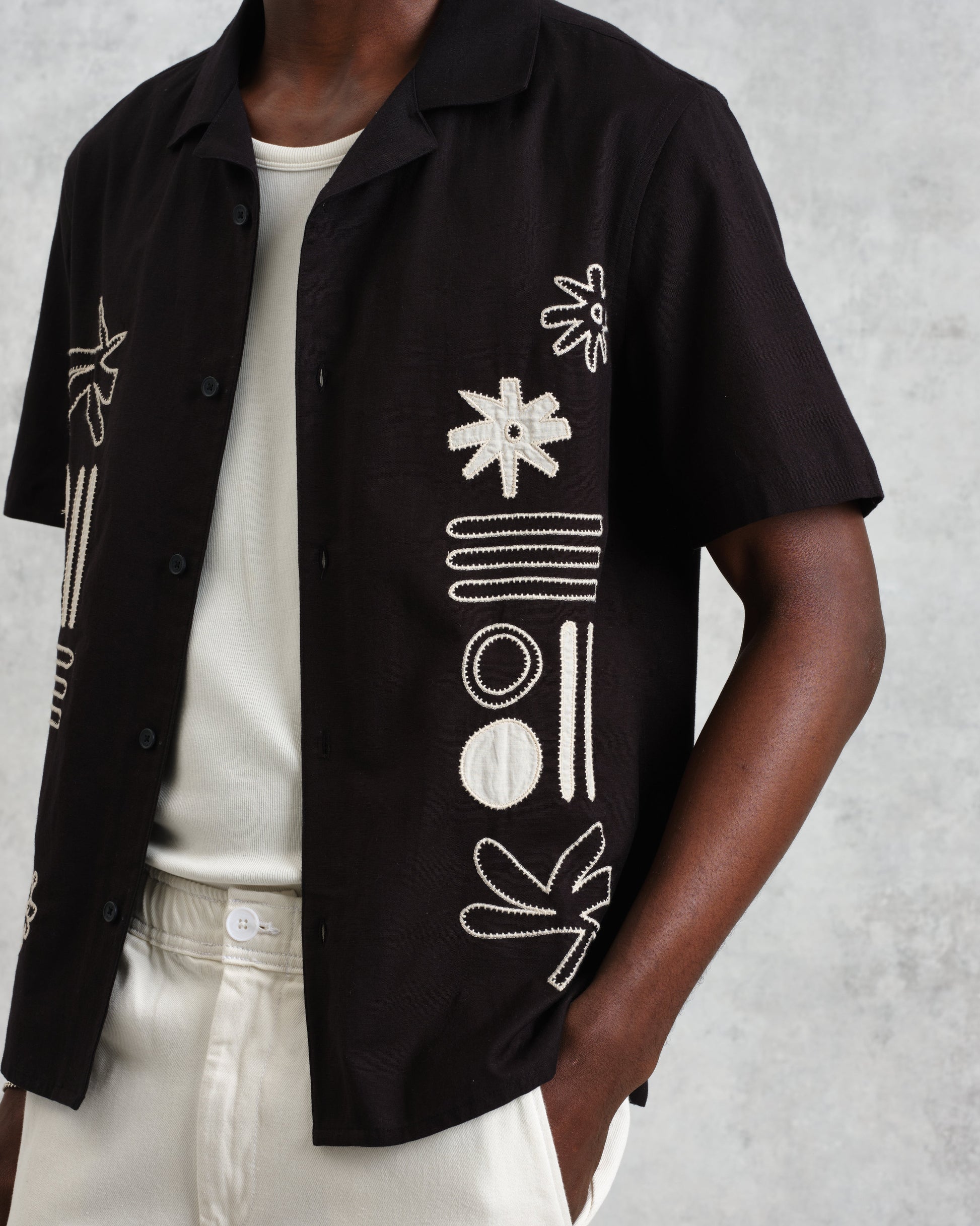 wax london men's Didcot - Black And Ecru Abstract Appliqué Short-Sleeve Shirt