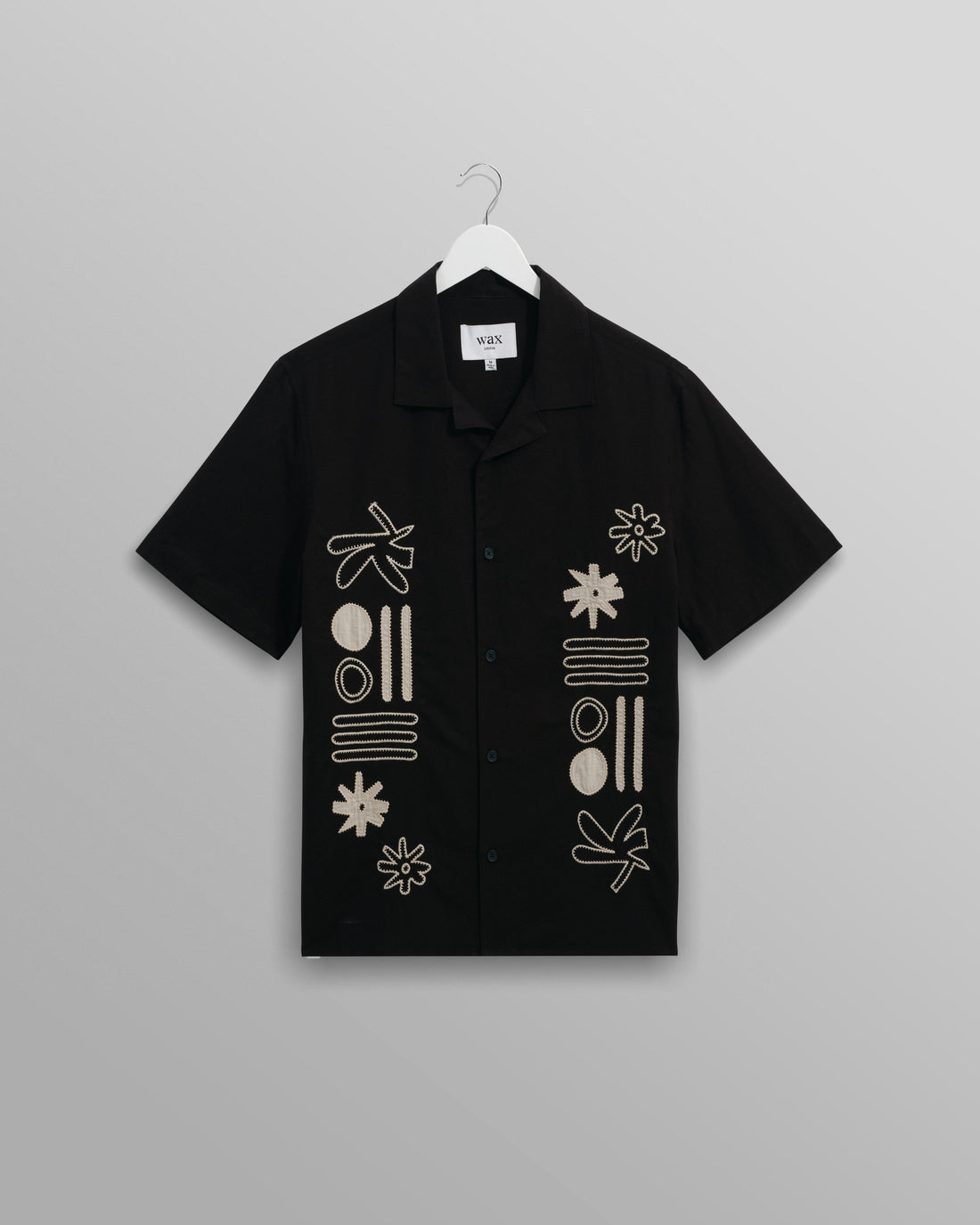 wax london men's Didcot - Black And Ecru Abstract Appliqué Short-Sleeve Shirt
