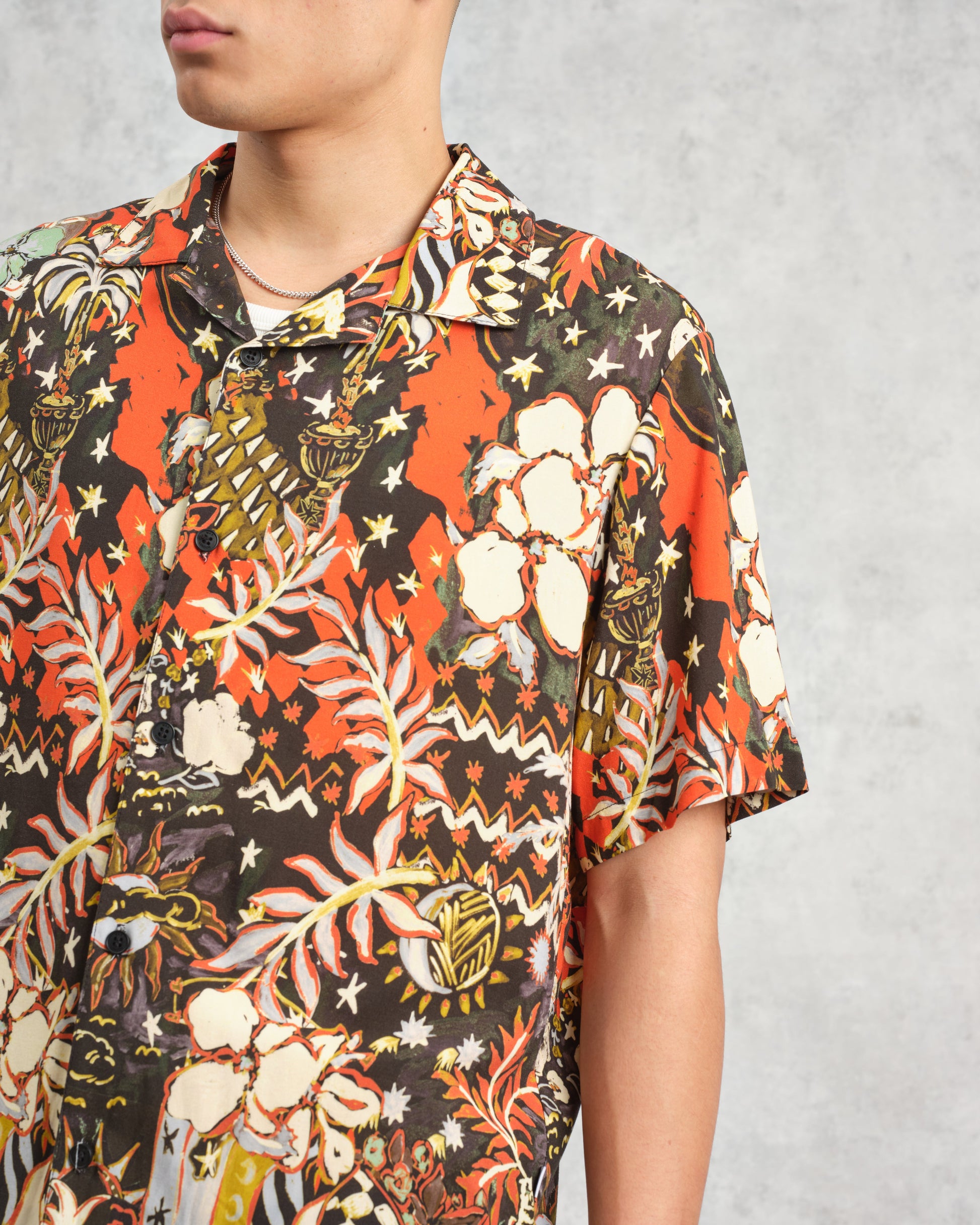 wax london men's Didcot - Black And Multicolour Abstract Short-Sleeve Shirt