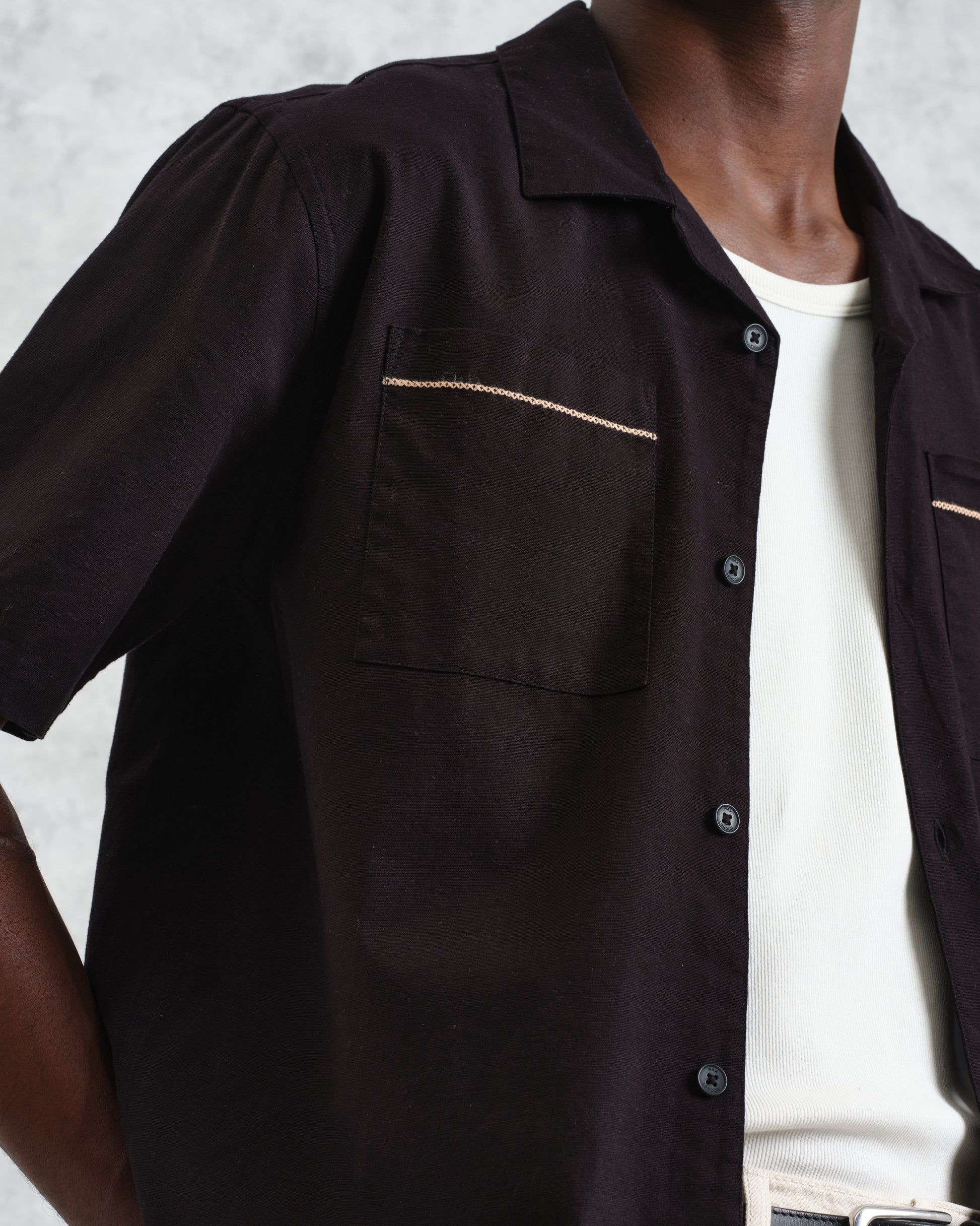 wax london men's Didcot - Black And Multicolour Appliqué Short-Sleeve Shirt