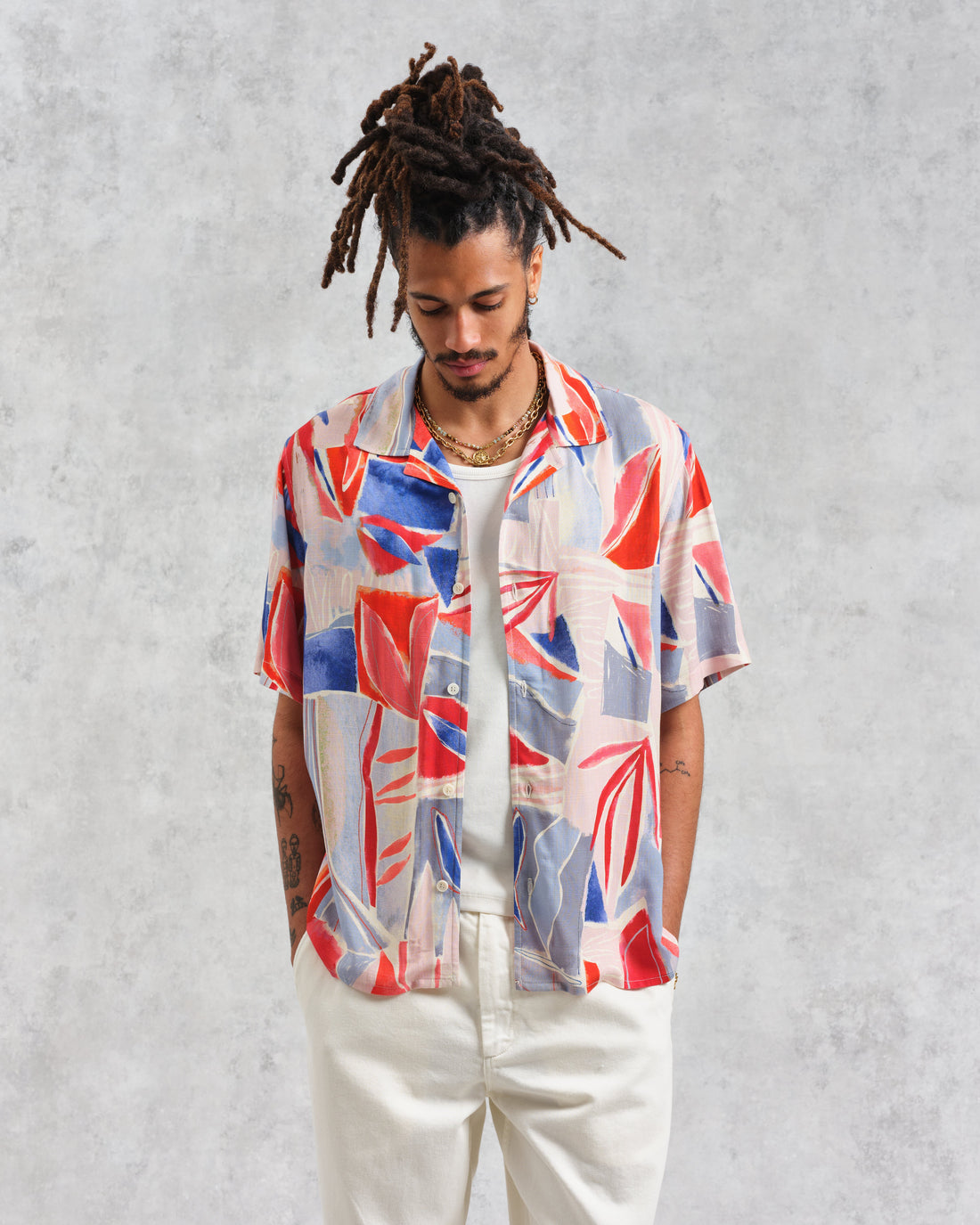 wax london men's Didcot - Blue And Pink Abstract Short-Sleeve Shirt