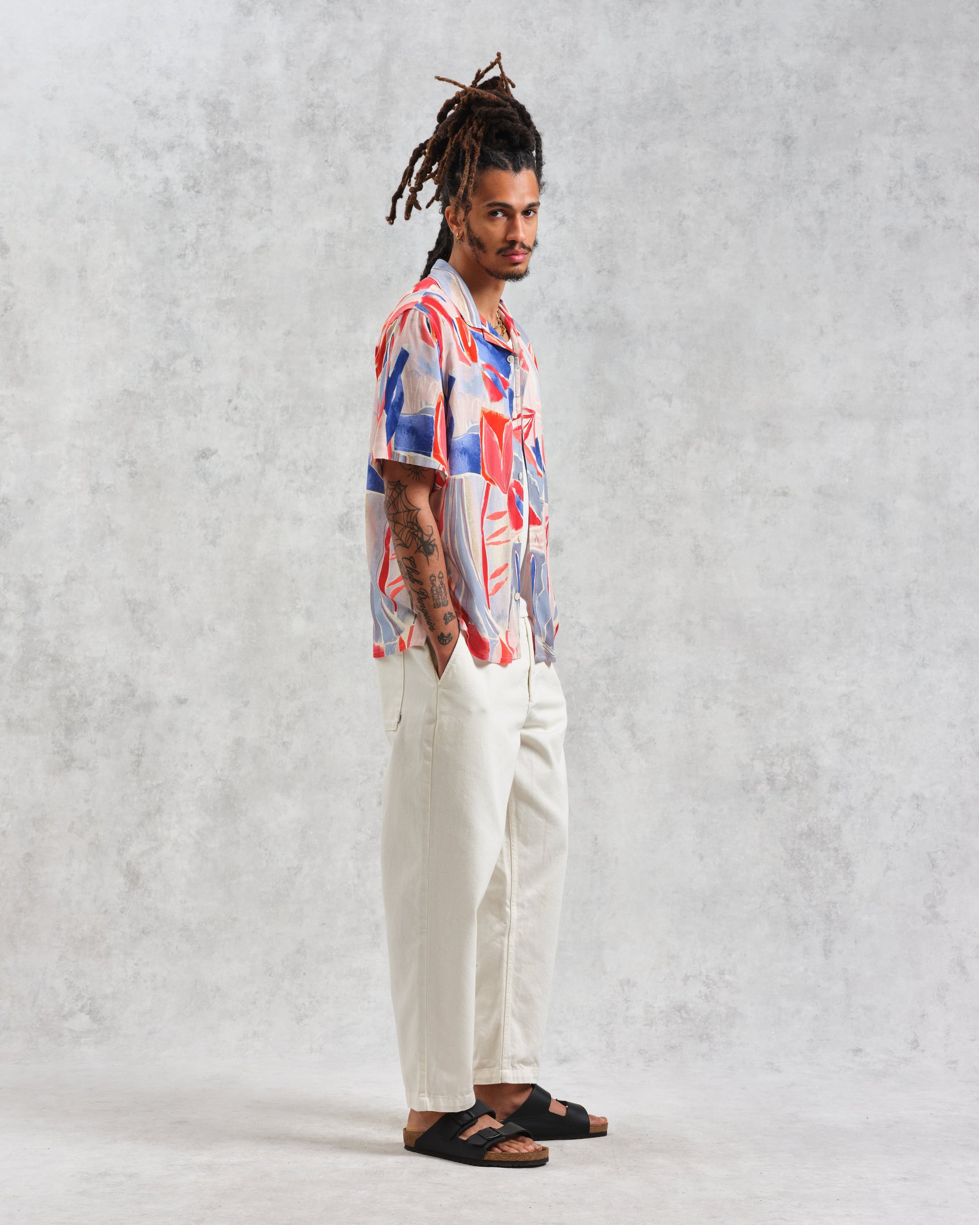 wax london men's Didcot - Blue And Pink Abstract Short-Sleeve Shirt