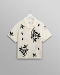 wax london men's Didcot - Ecru And Black Bloom Appliqué Short-Sleeve Shirt