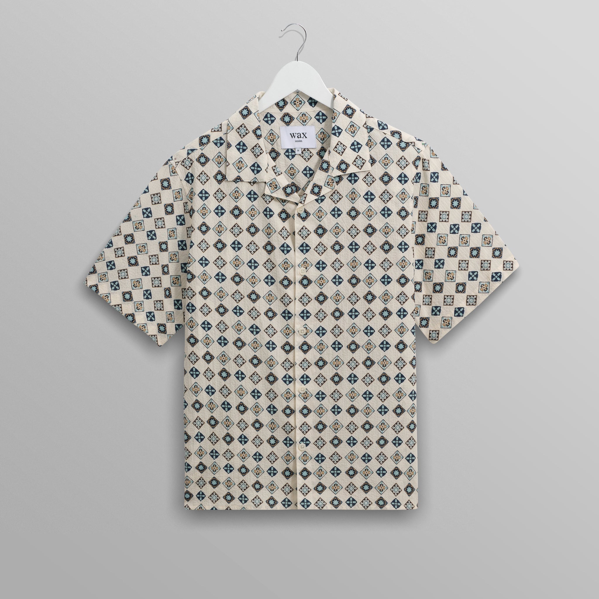 wax london men's Didcot - Ecru And Multicolour Geometric Tile Seersucker Short-Sleeve Shirt