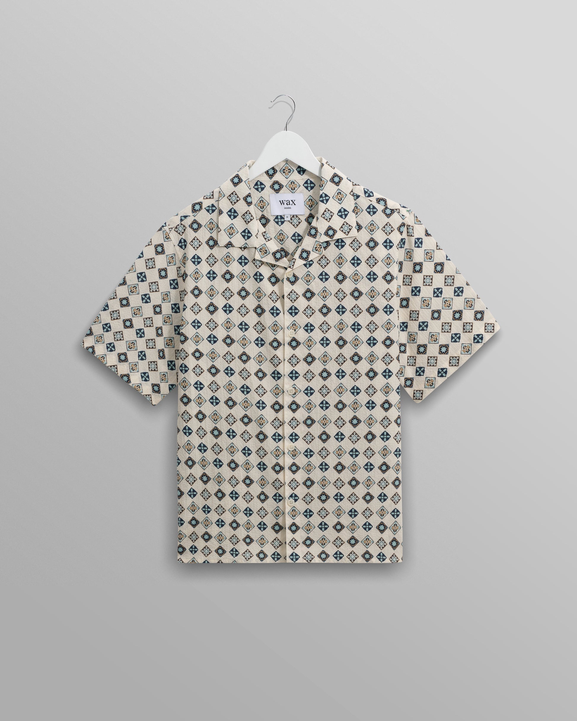 wax london men's Didcot - Ecru And Multicolour Geometric Tile Seersucker Short-Sleeve Shirt
