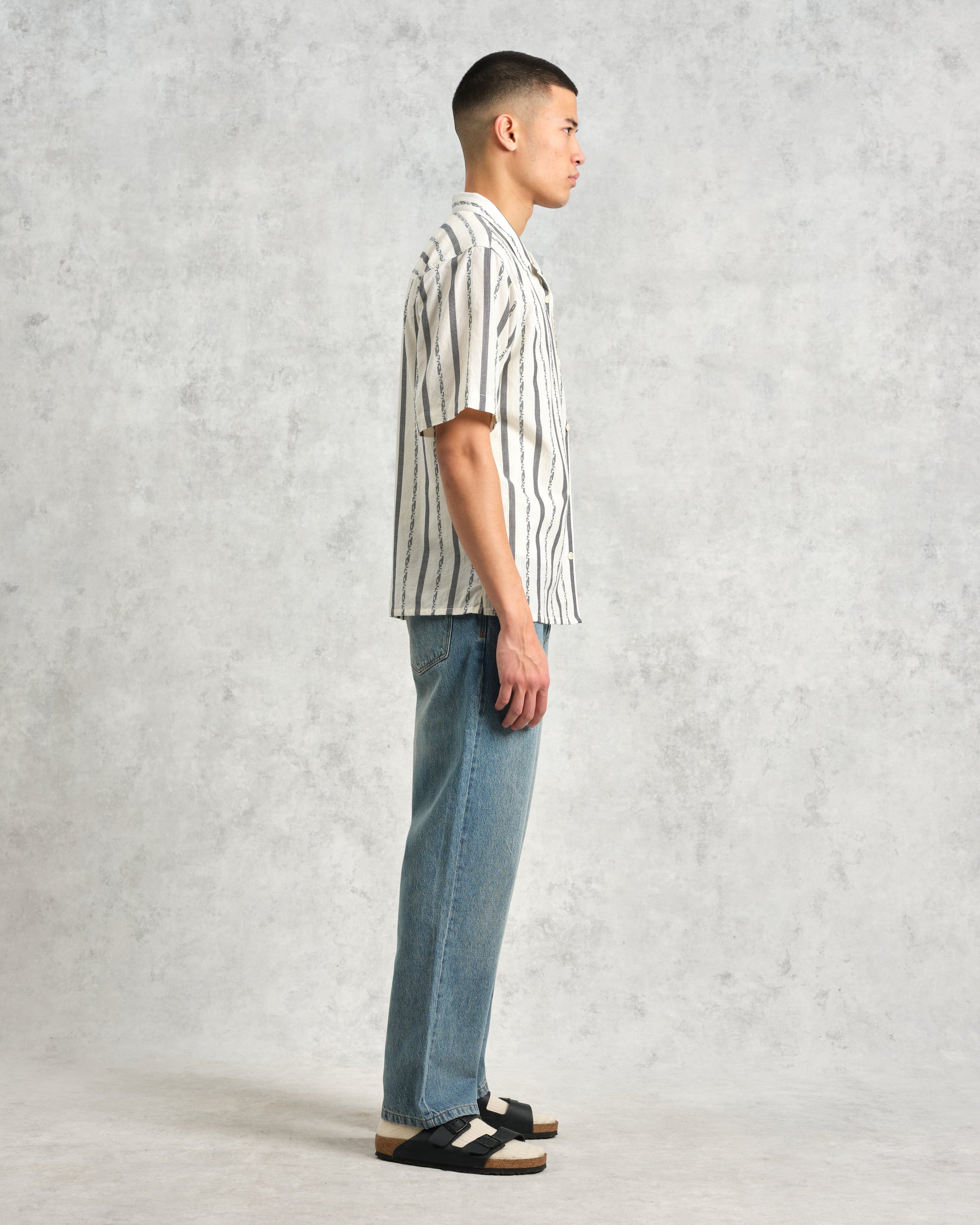 wax london men's Didcot - Ecru Fleck Stripe Short-Sleeve Shirt