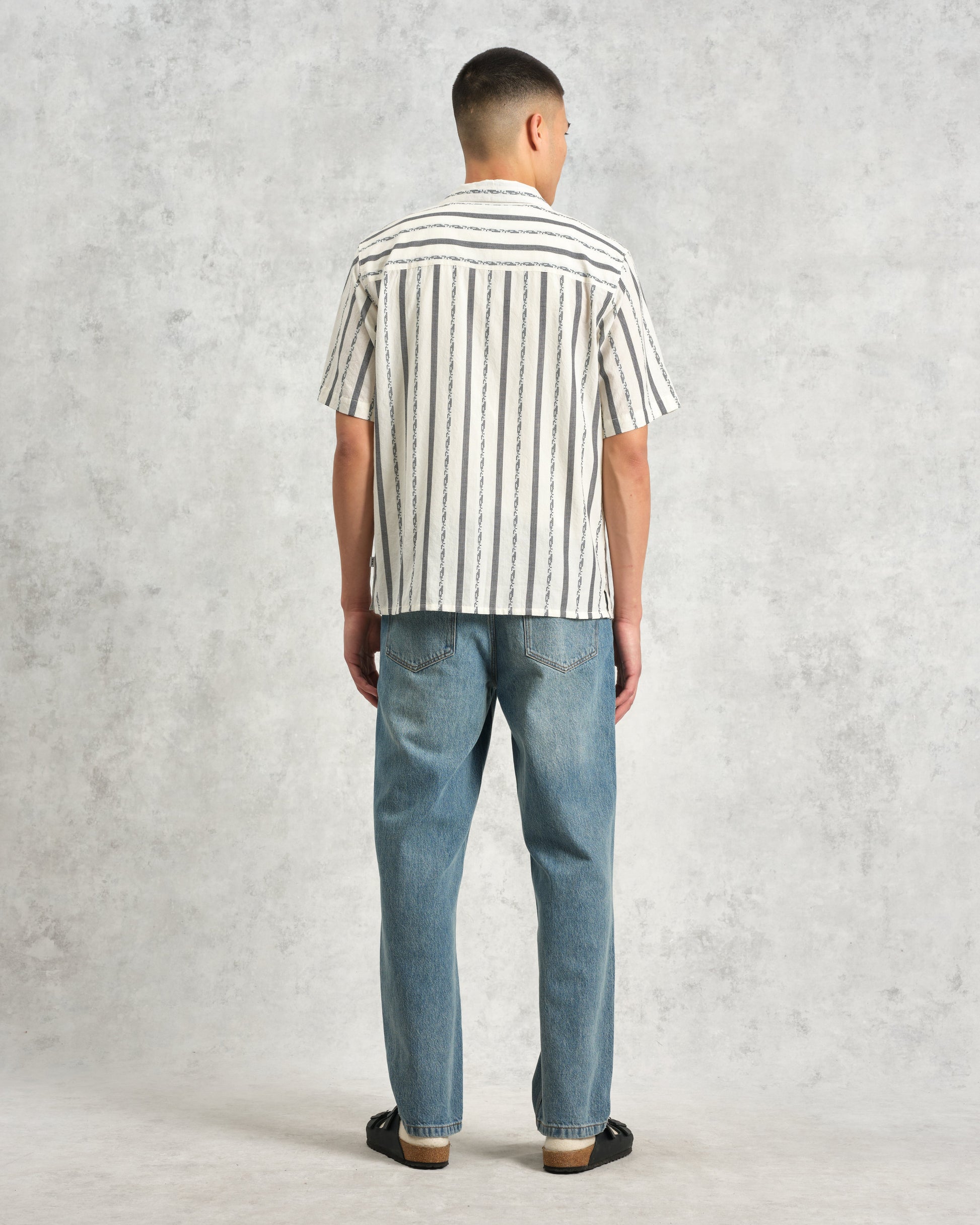 wax london men's Didcot - Ecru Fleck Stripe Short-Sleeve Shirt