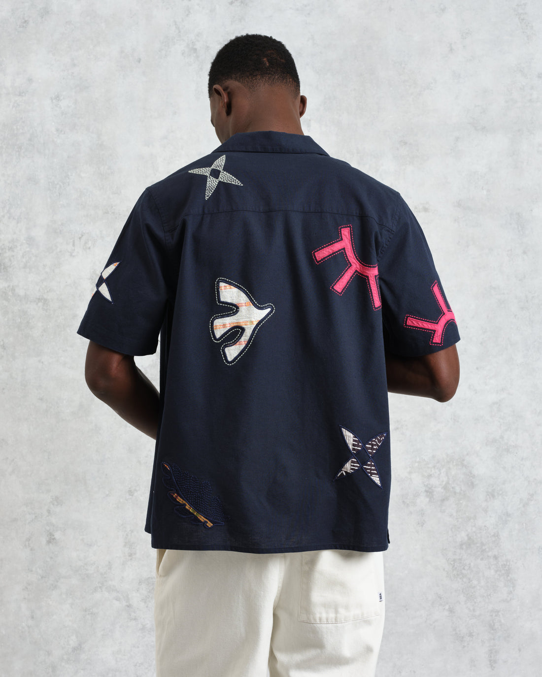 wax london men's Didcot - Navy Doodle Appliqué Short-Sleeve Shirt