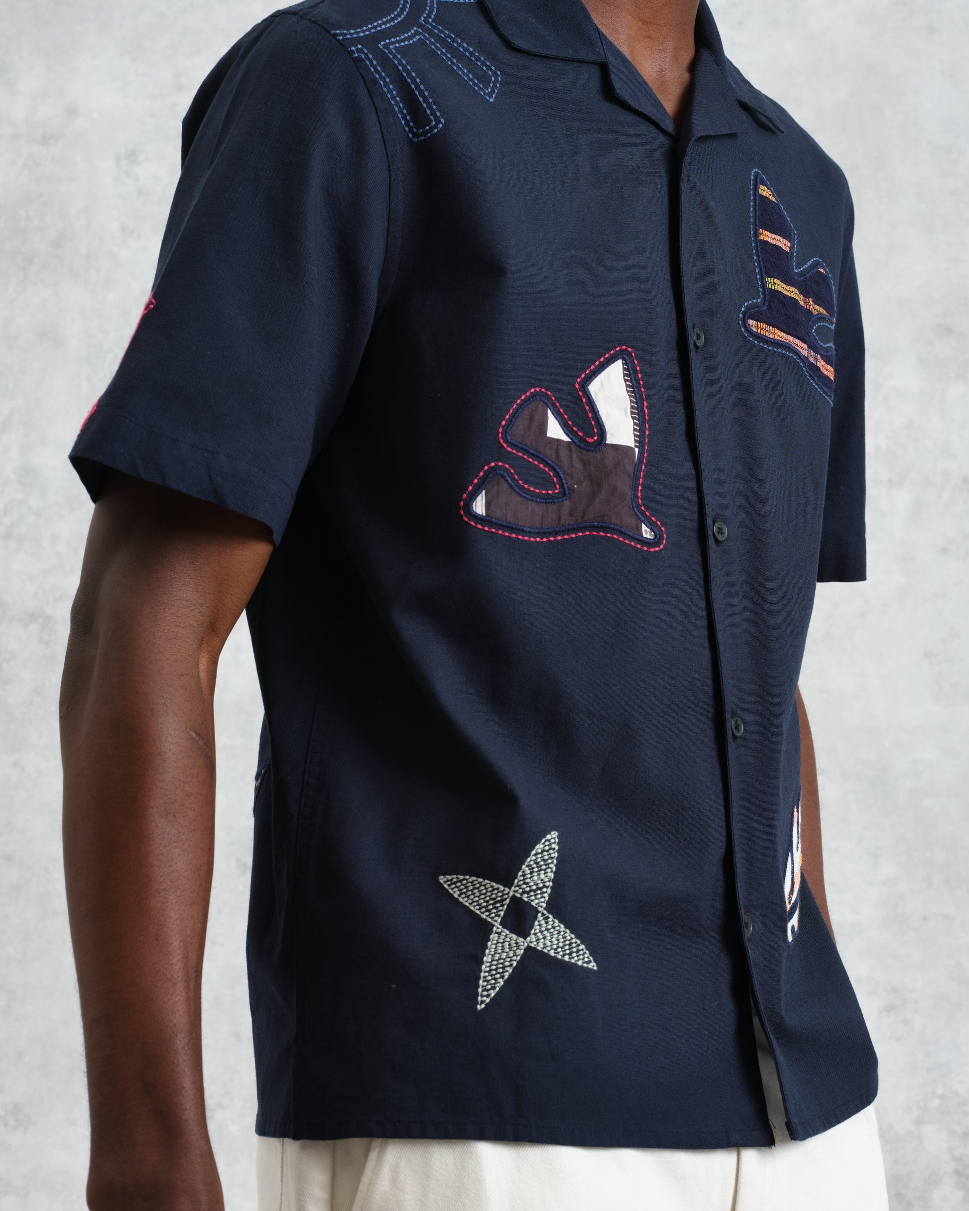 wax london men's Didcot - Navy Doodle Appliqué Short-Sleeve Shirt