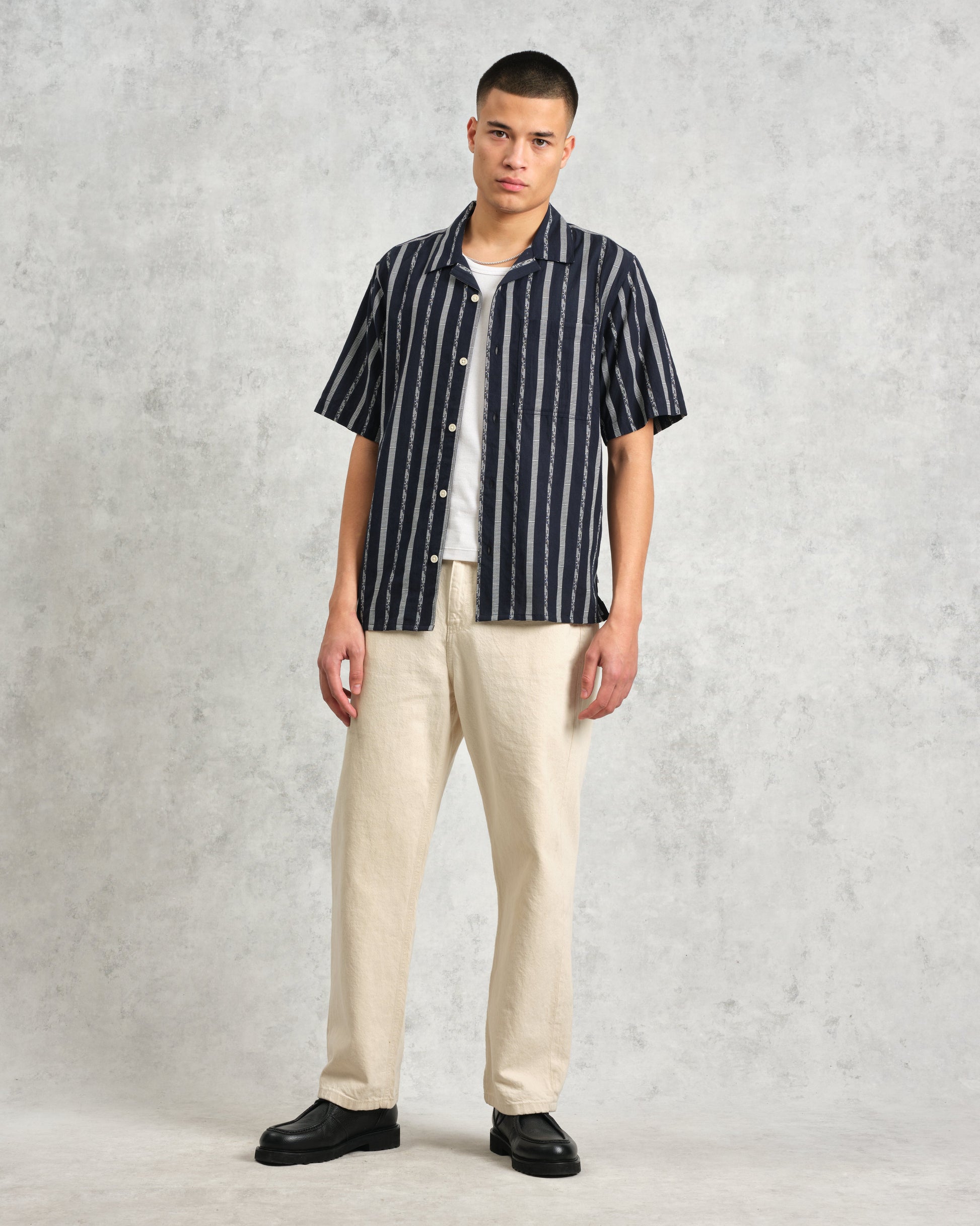 wax london men's Didcot - Navy Fleck Stripe Short-Sleeve Shirt