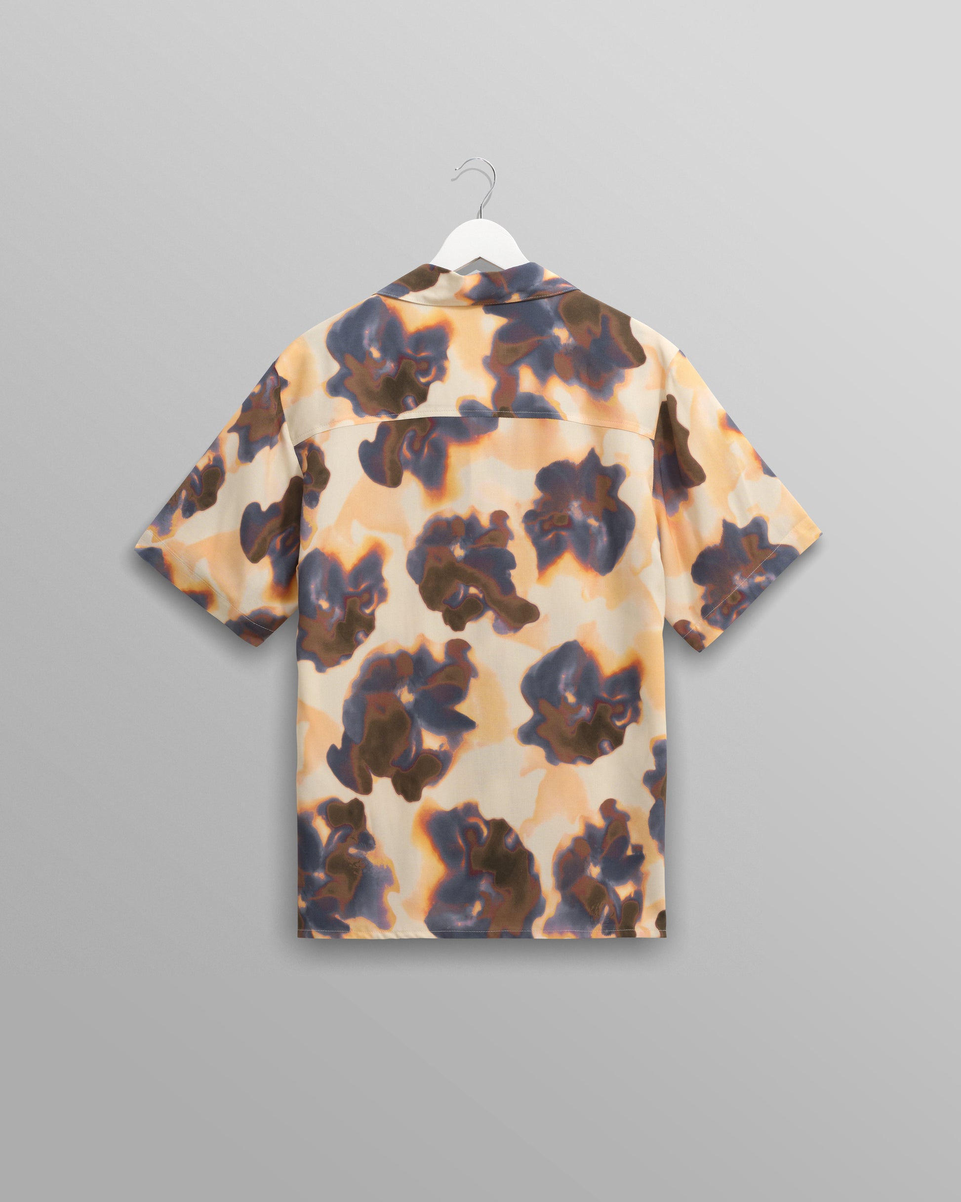 wax london men's Didcot - Peach Floral Blur Short-Sleeve Shirt