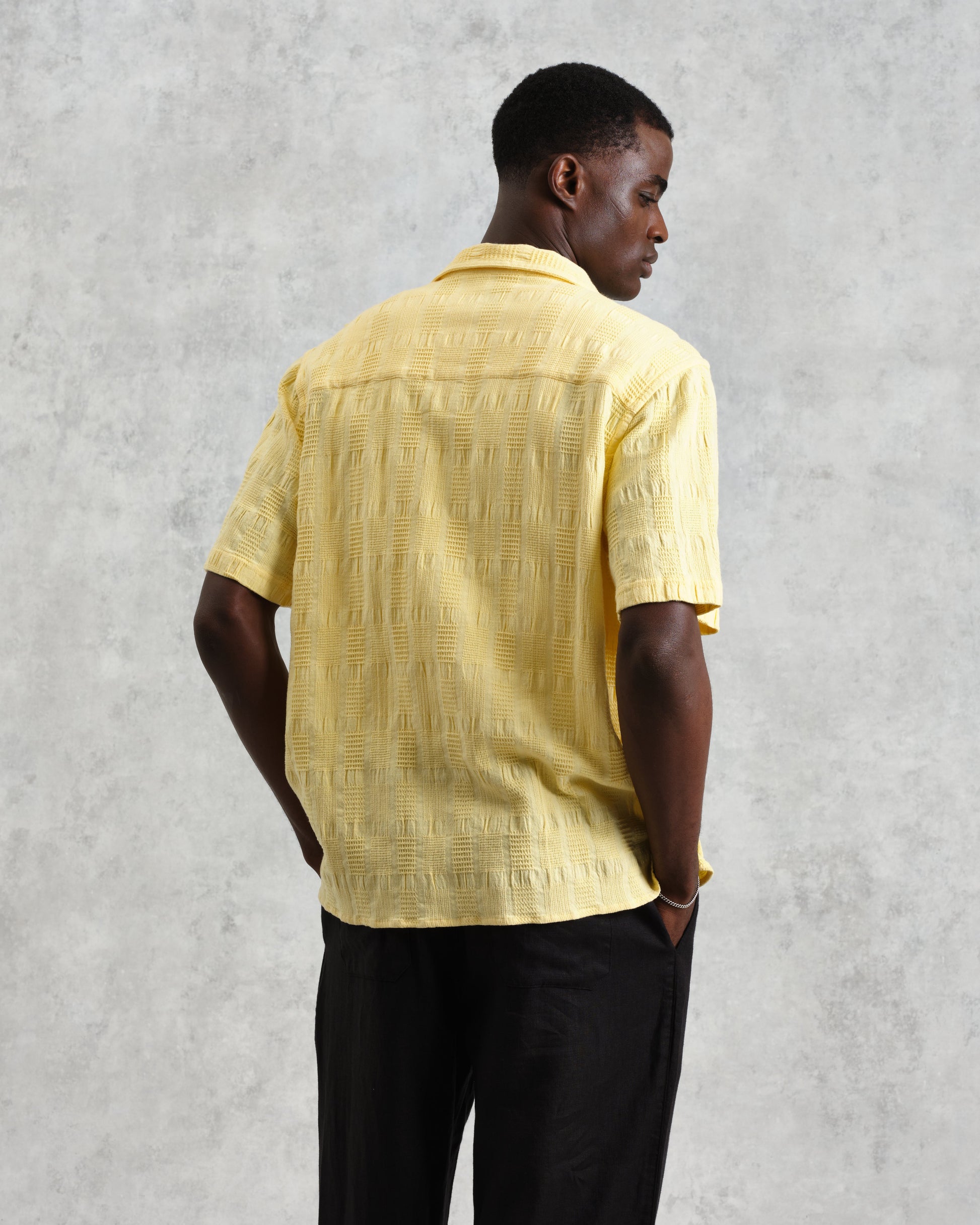 wax london men's Didcot - Yellow Waffle Seersucker Cotton Short-Sleeve Shirt