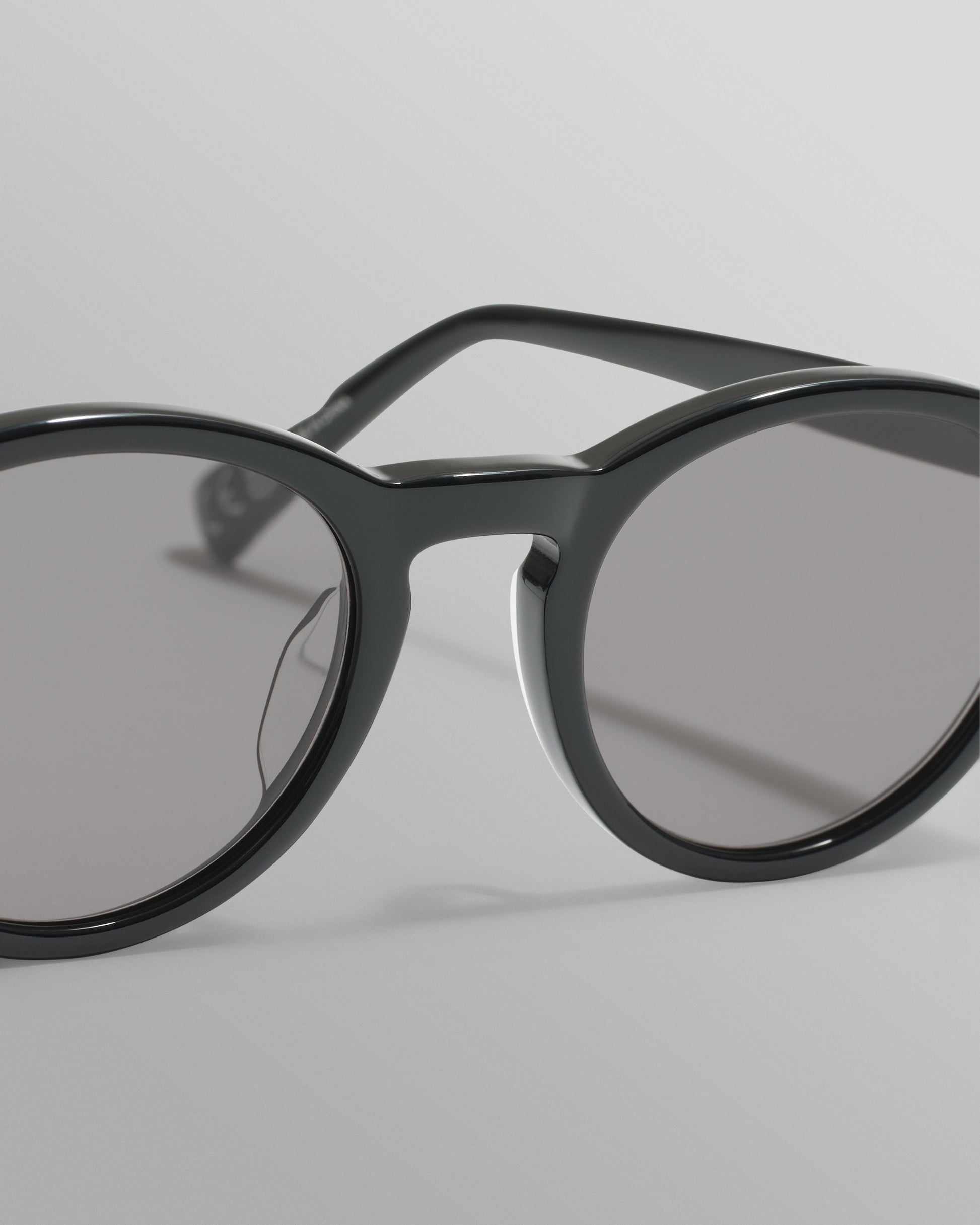 wax london men's Fulham - Black Acetate Round Sunglasses