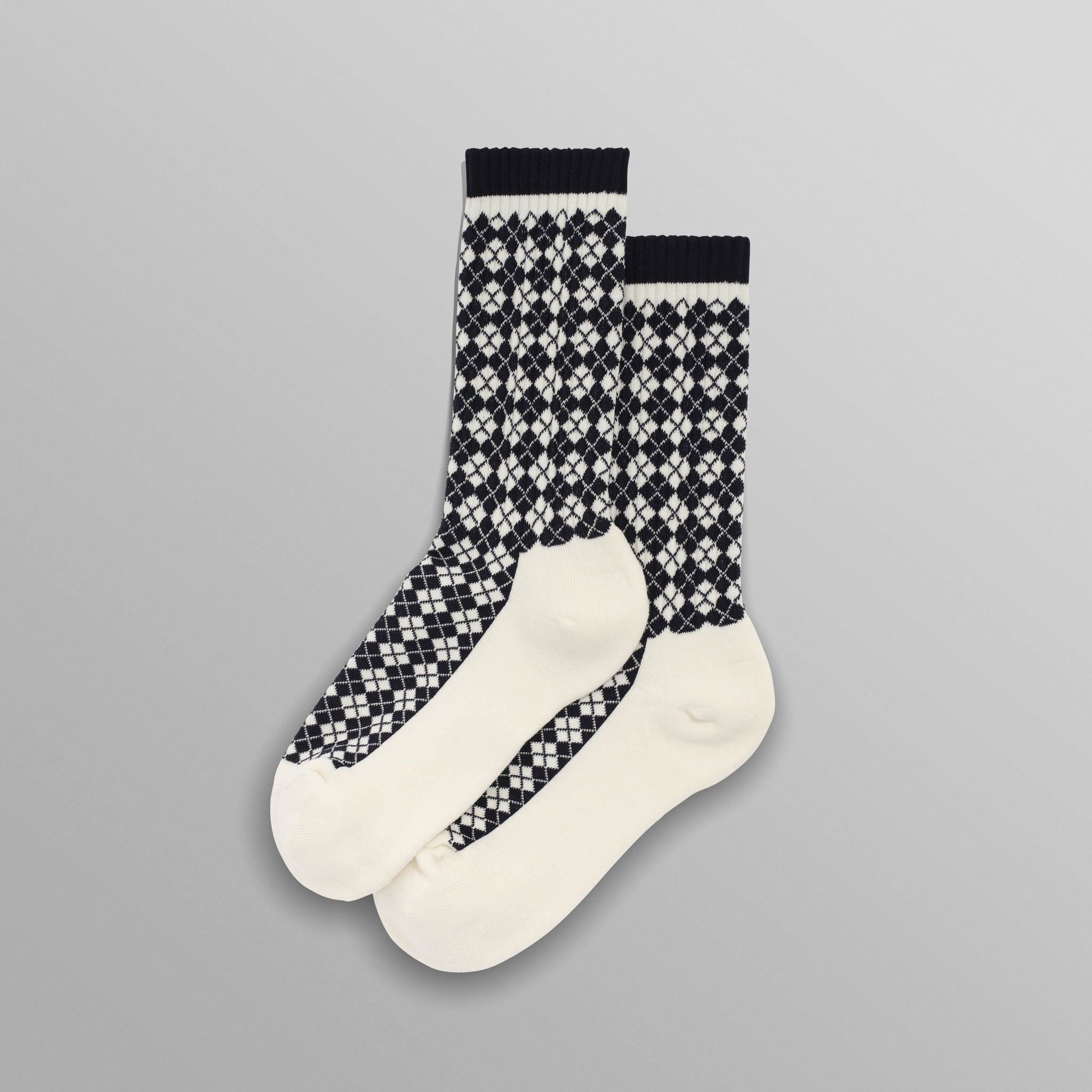 wax london men's Galway - Navy And Ecru Argyle Socks