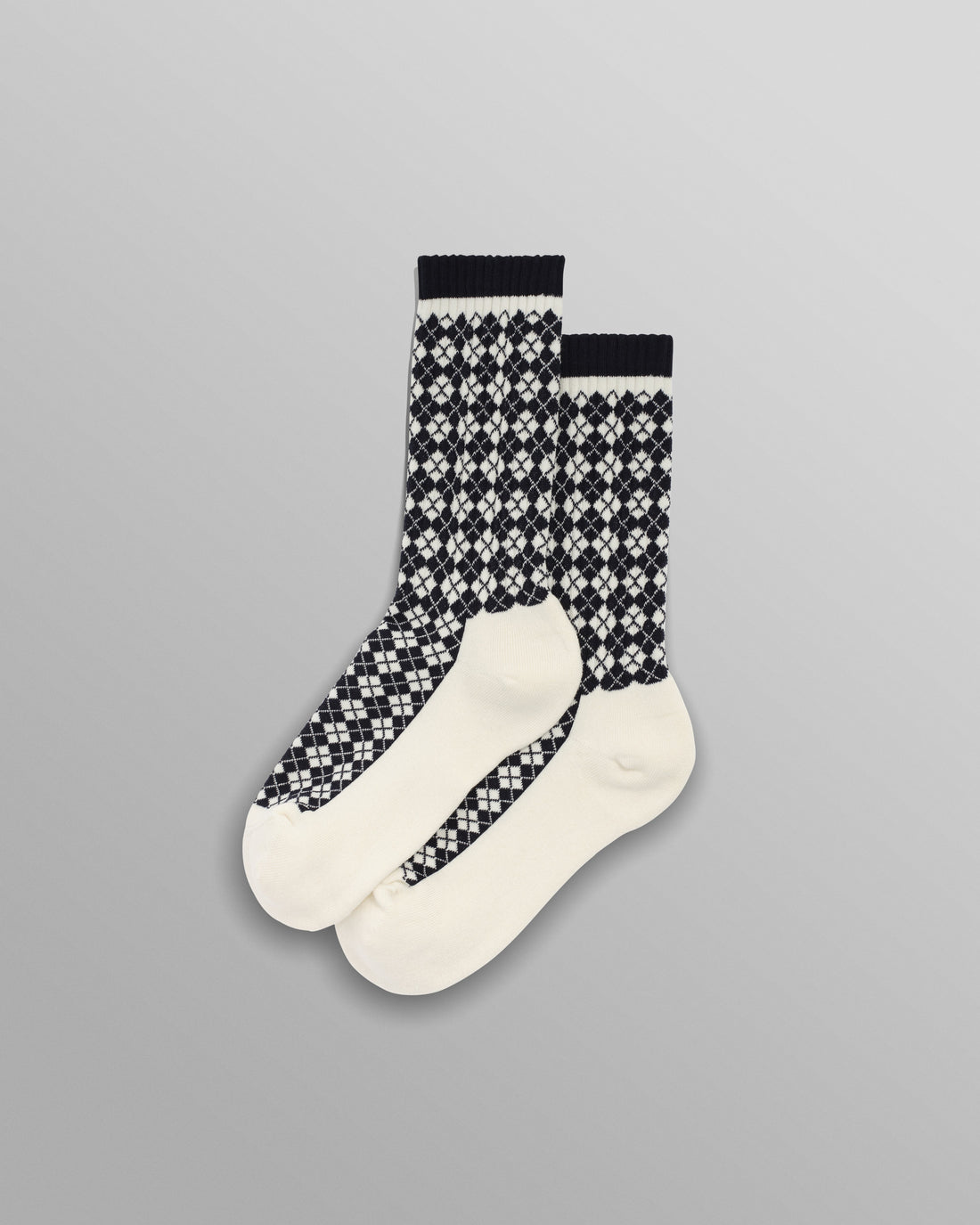 wax london men's Galway - Navy And Ecru Argyle Socks