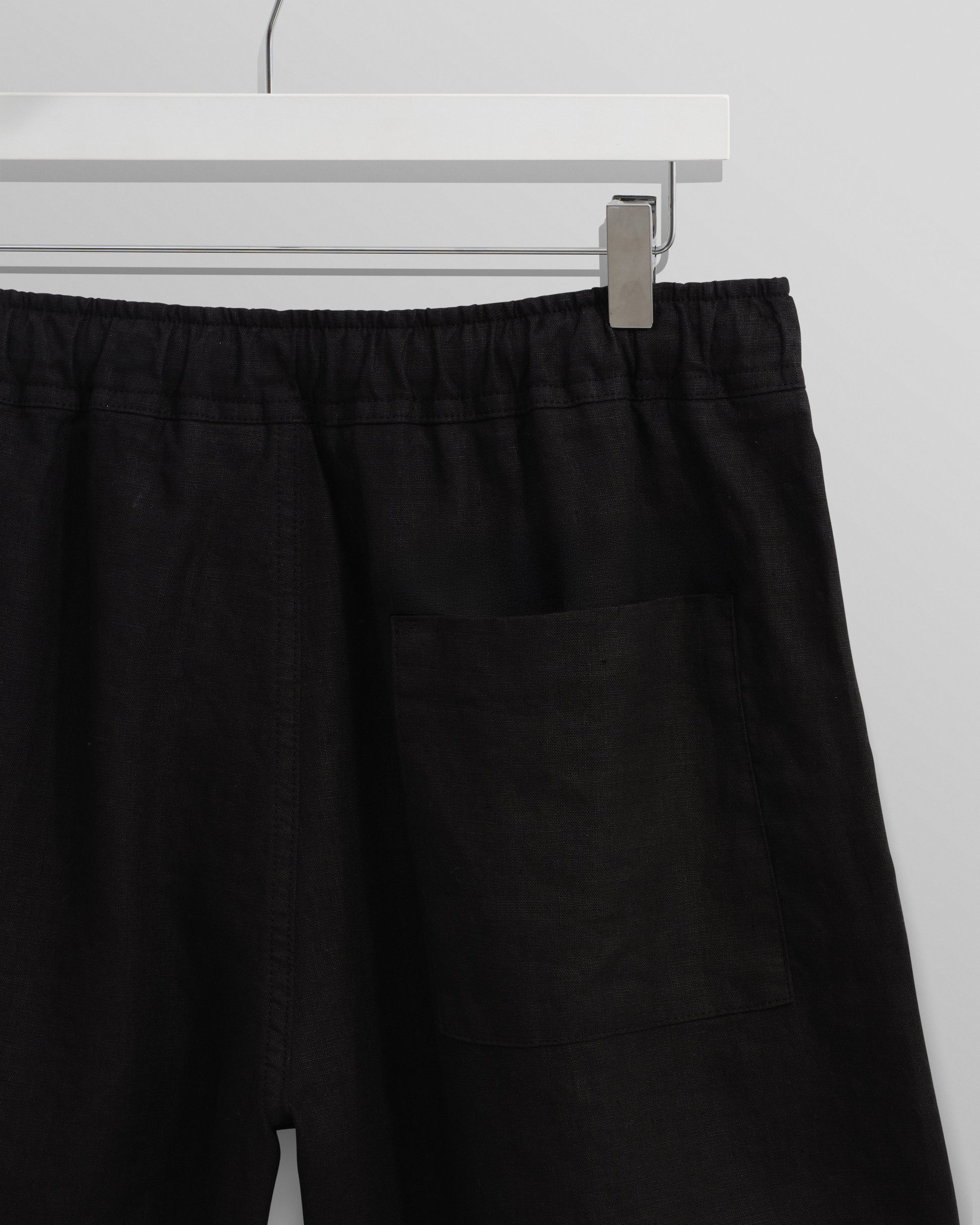 wax london men's Kurt - Washed Black Linen Shorts