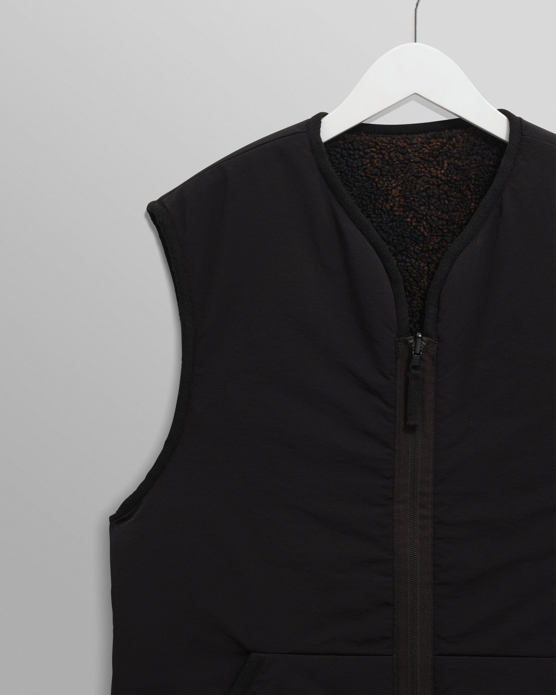 wax london men's Paragon - Black And Brown Reversible Paisley Borg Gilet