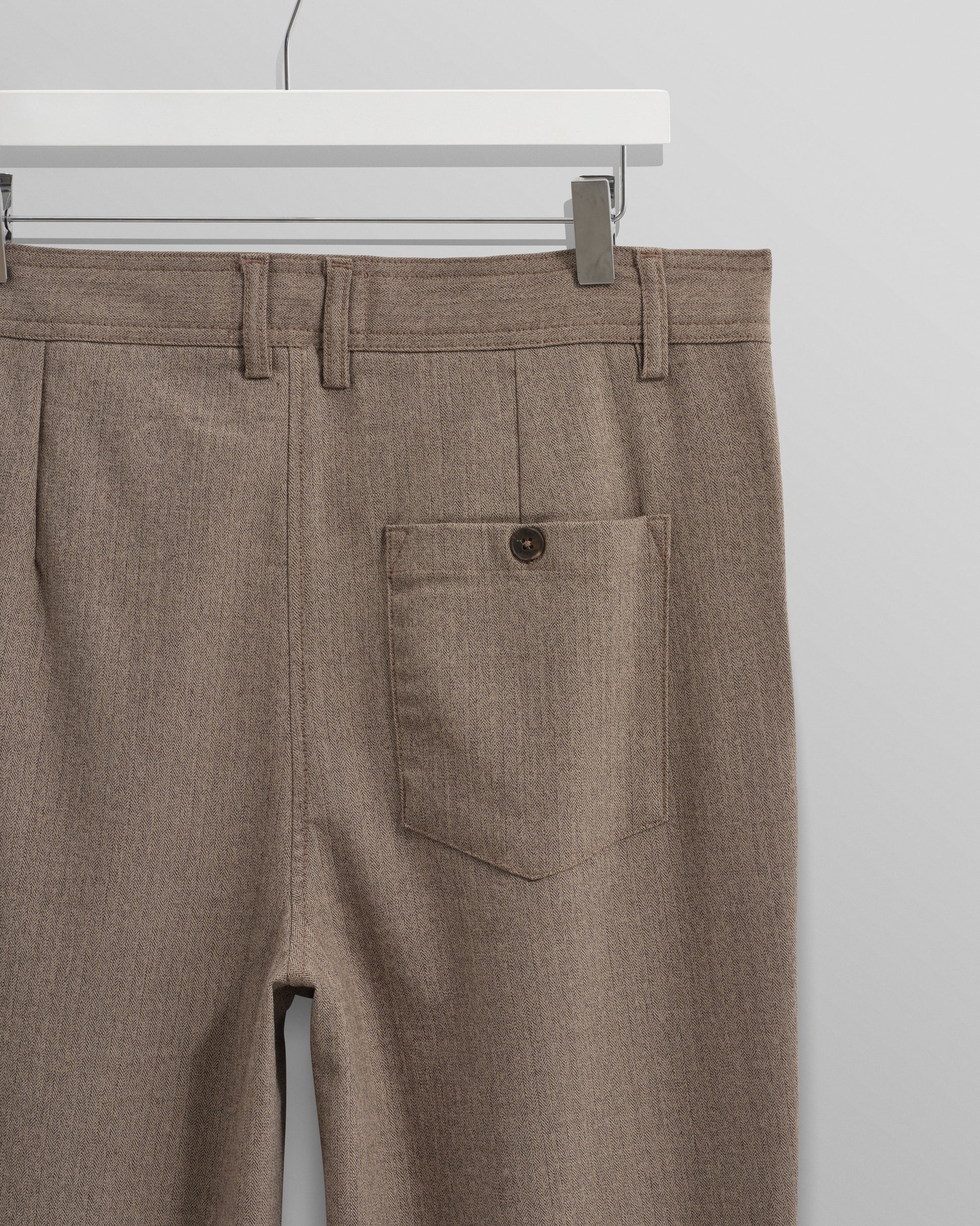 wax london men's Raleigh - Light Brown Herringbone Pleated Trousers