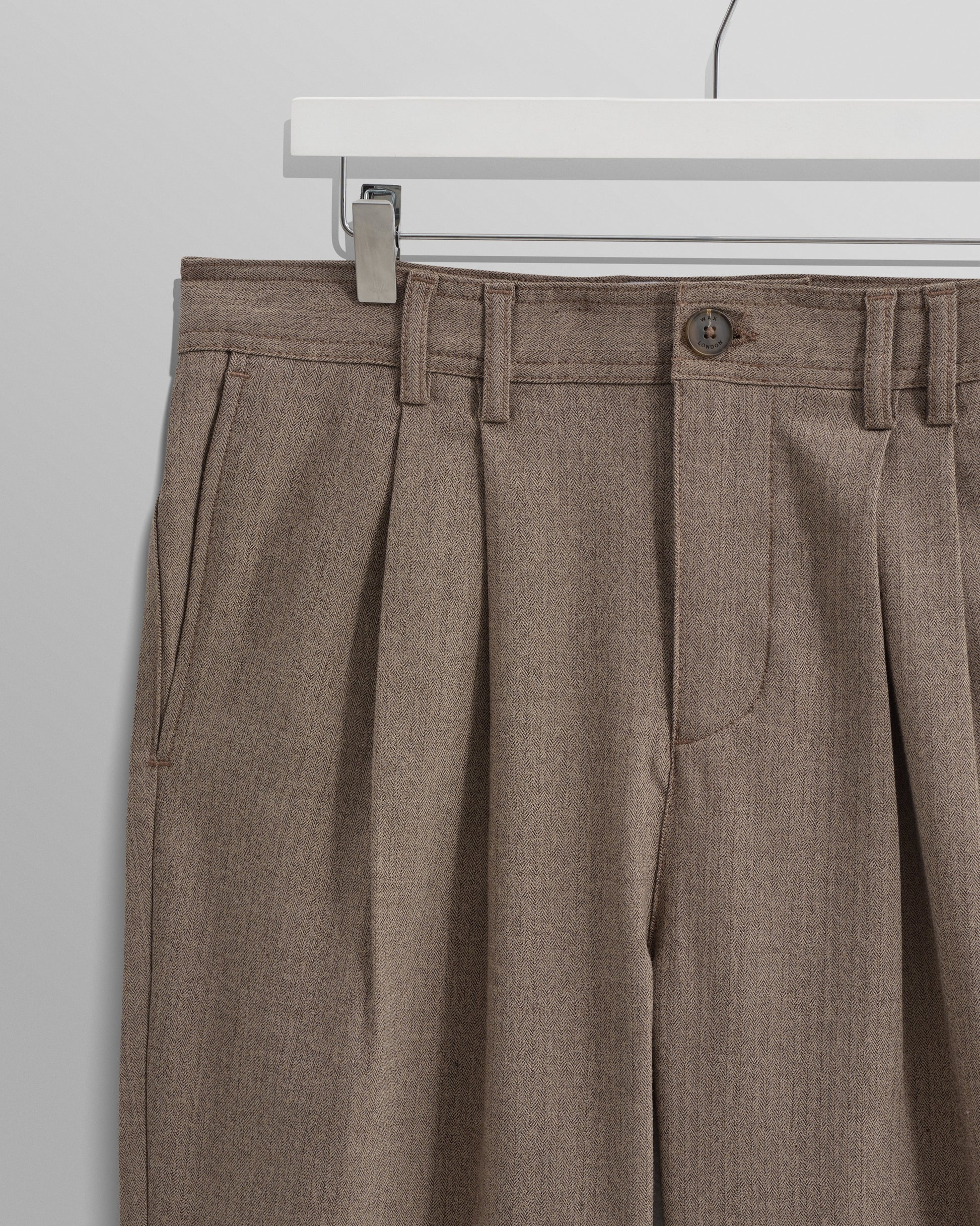 wax london men's Raleigh - Light Brown Herringbone Pleated Trousers