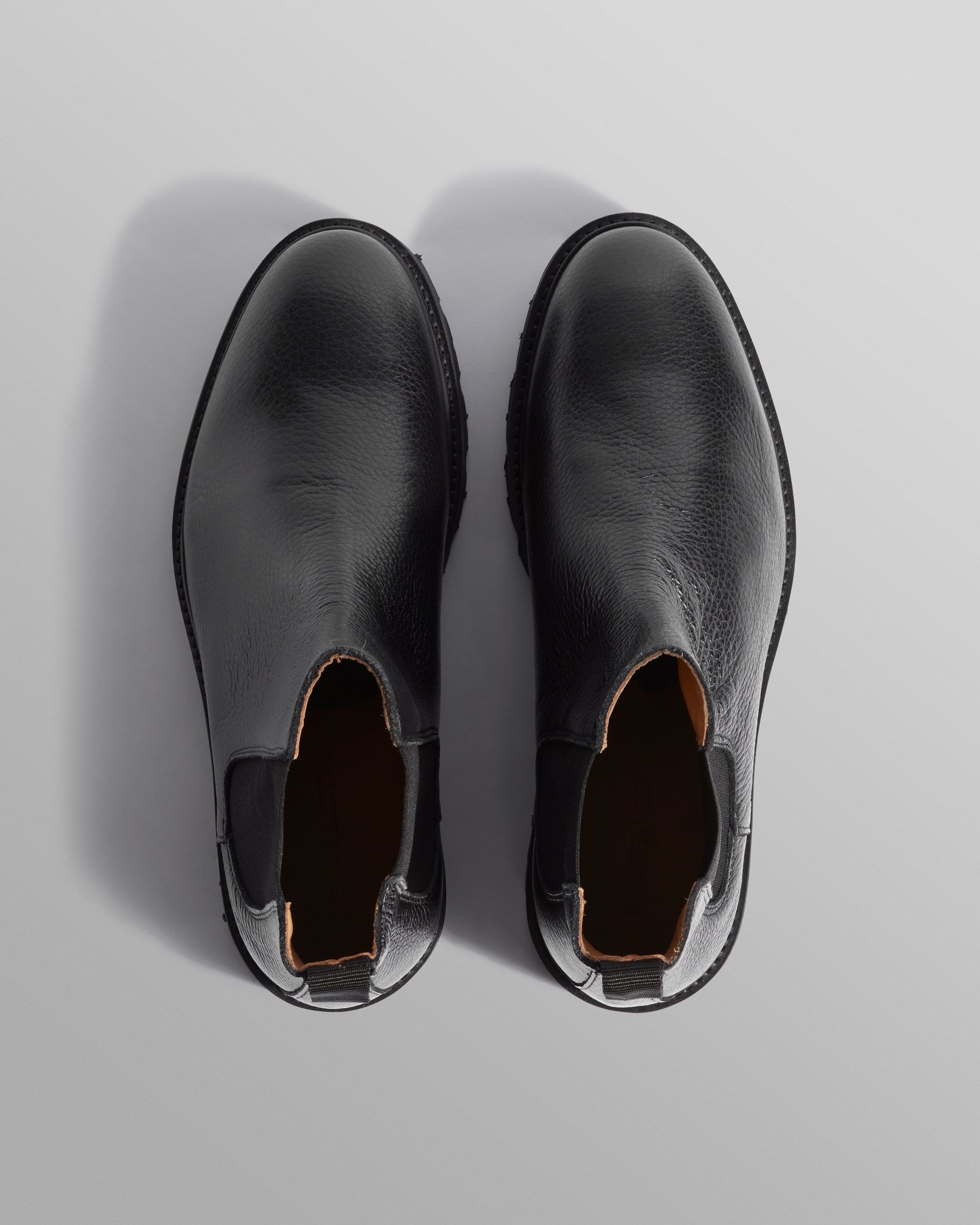 wax london men's S.T. Valentin - Black Grained Leather Chelsea Boots