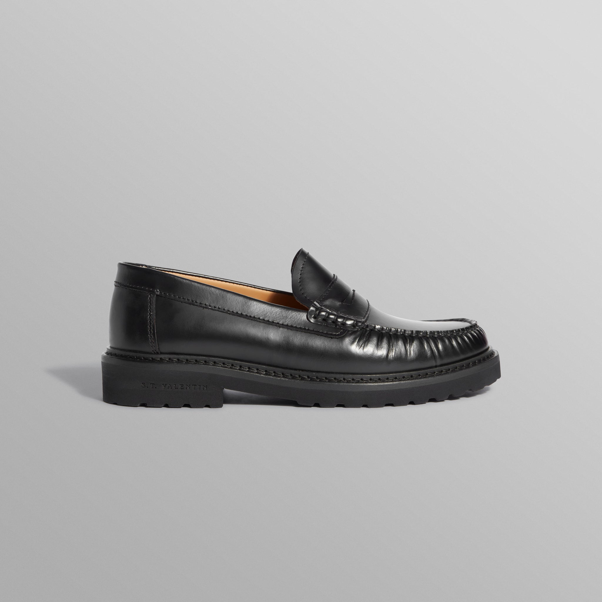 wax london men's S.T. Valentin - Black Smooth Leather Loafers