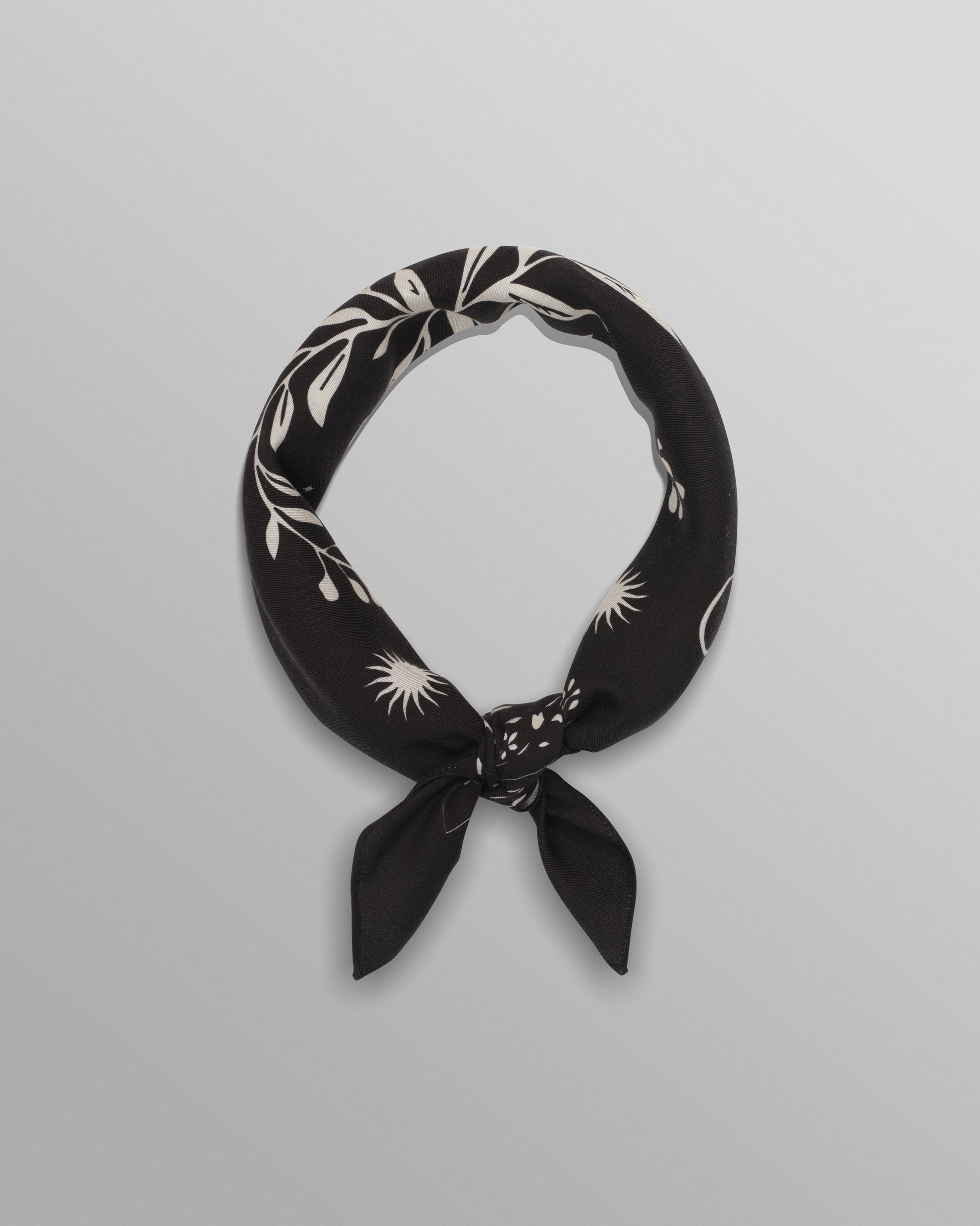 wax london men's Sloane - Black Floral Neck Scarf