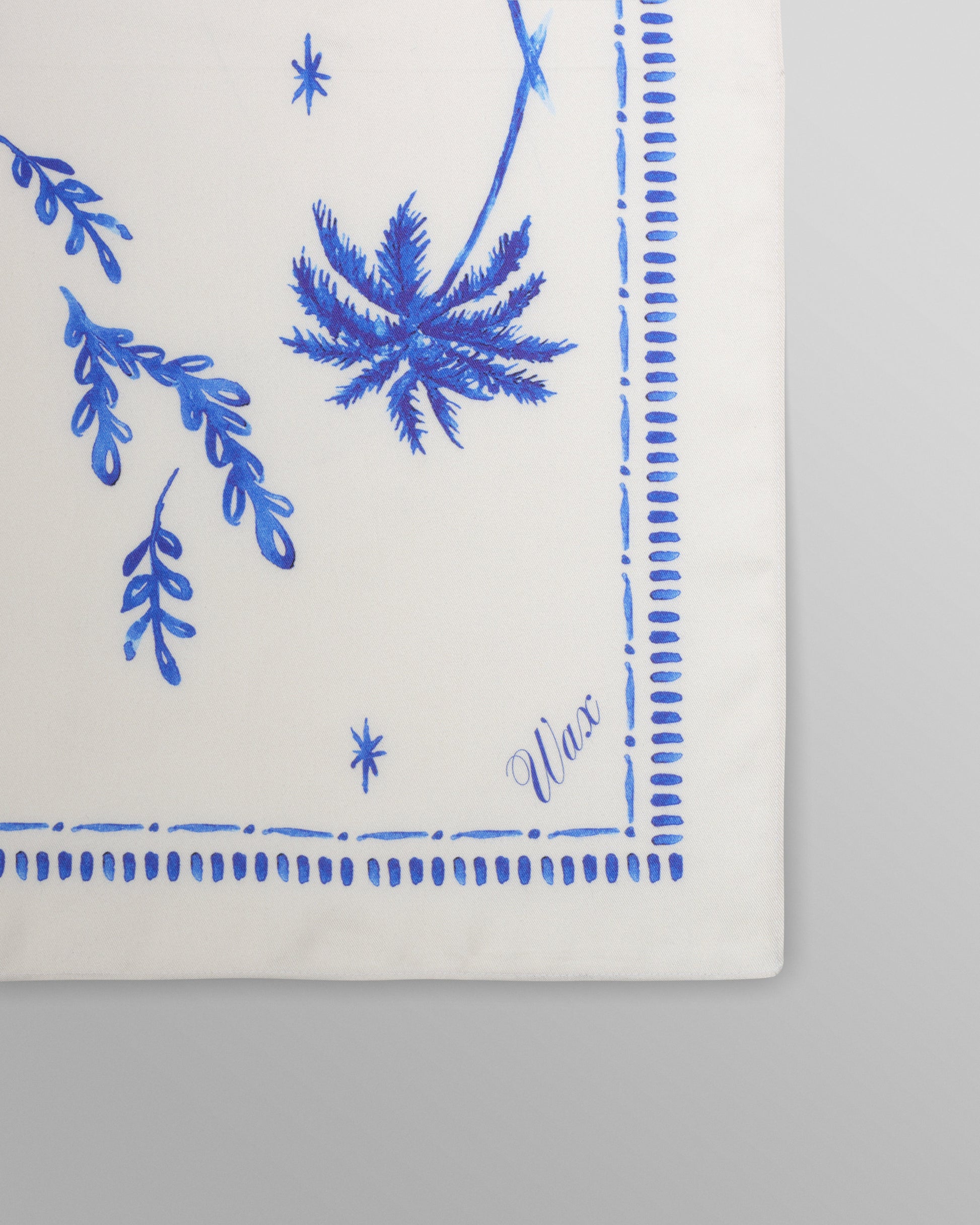 wax london men's Sloane - White And Blue Doodle Neck Scarf